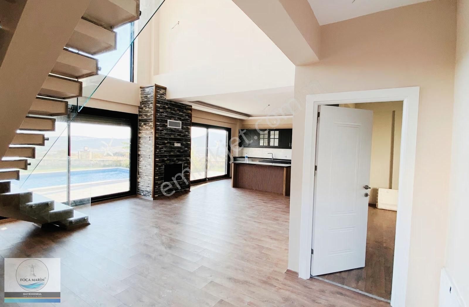 Foça'da Geniş Bahçeli Havuzlu Tam Müstakil 4+1 Dubleks Villa - Görsel 19