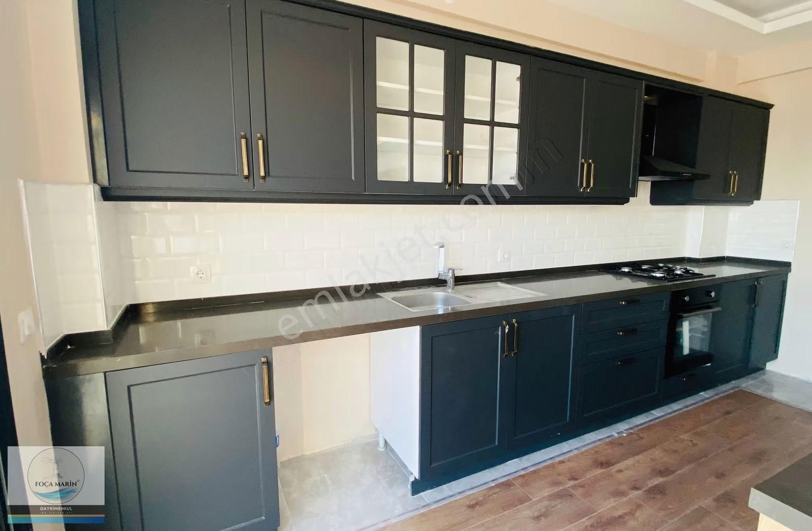 Foça'da Geniş Bahçeli Havuzlu Tam Müstakil 4+1 Dubleks Villa - Görsel 23