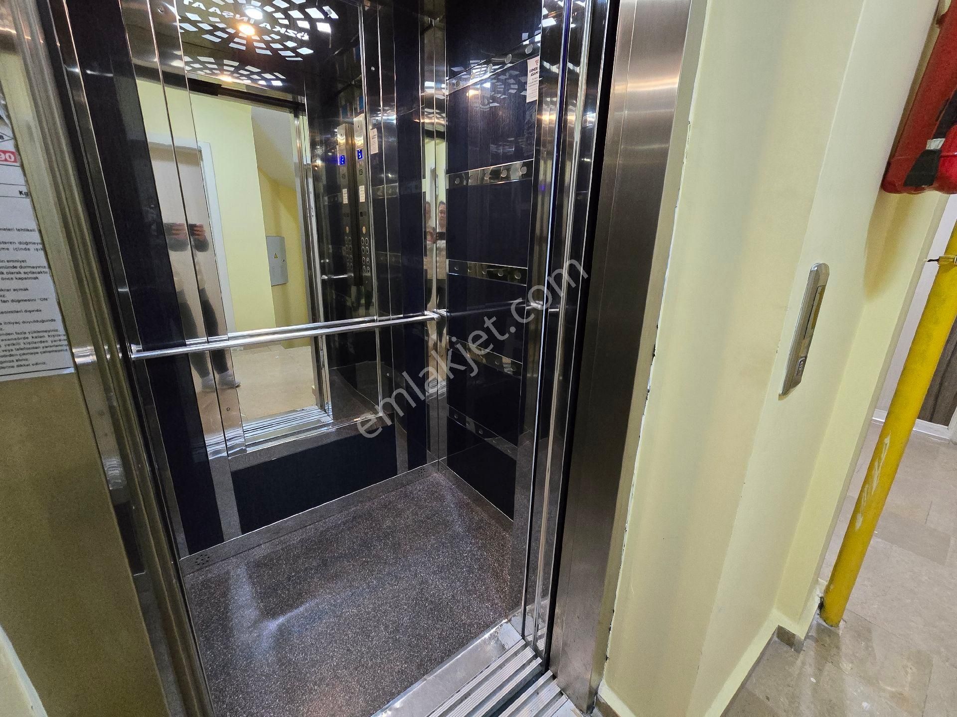 Eskişehir Tepebaşı Sütlüce Mh İstiklâl Cd Eşyalı Abonelikleri Açık 1+1 - Görsel 24