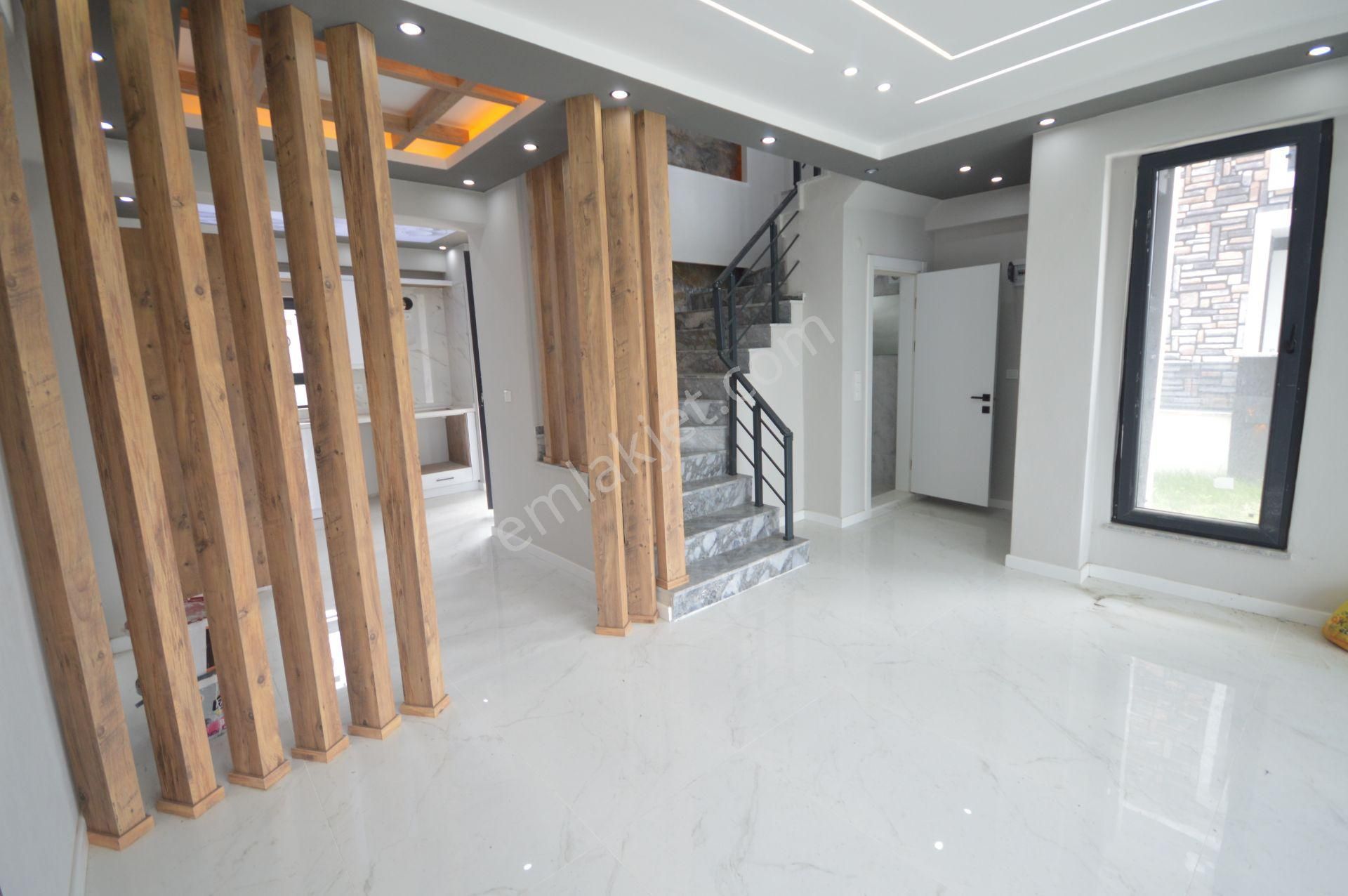 Sakarya Kocaali’de Yüksek Donanımlı 4+1 Müstakil Villa - Görsel 11