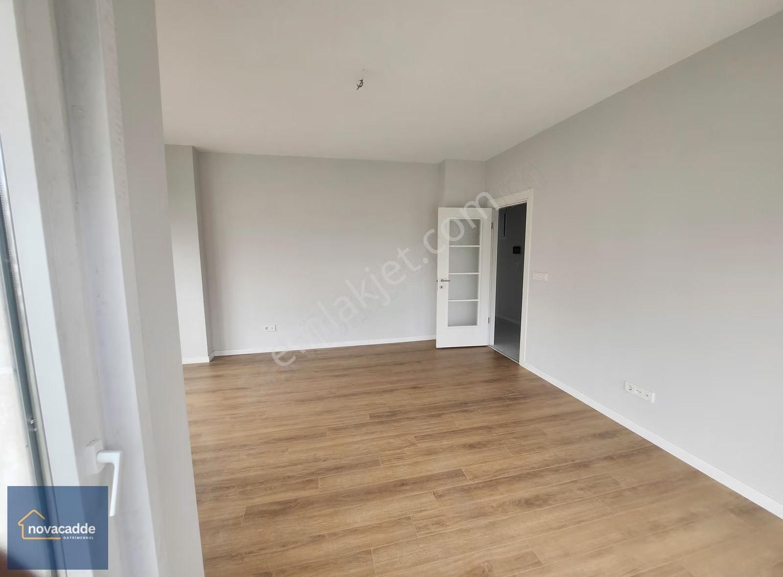 Şenesenevlerde Tapu Masrafsız 3+1 Balkonlu Sıfır Daire - Görsel 24