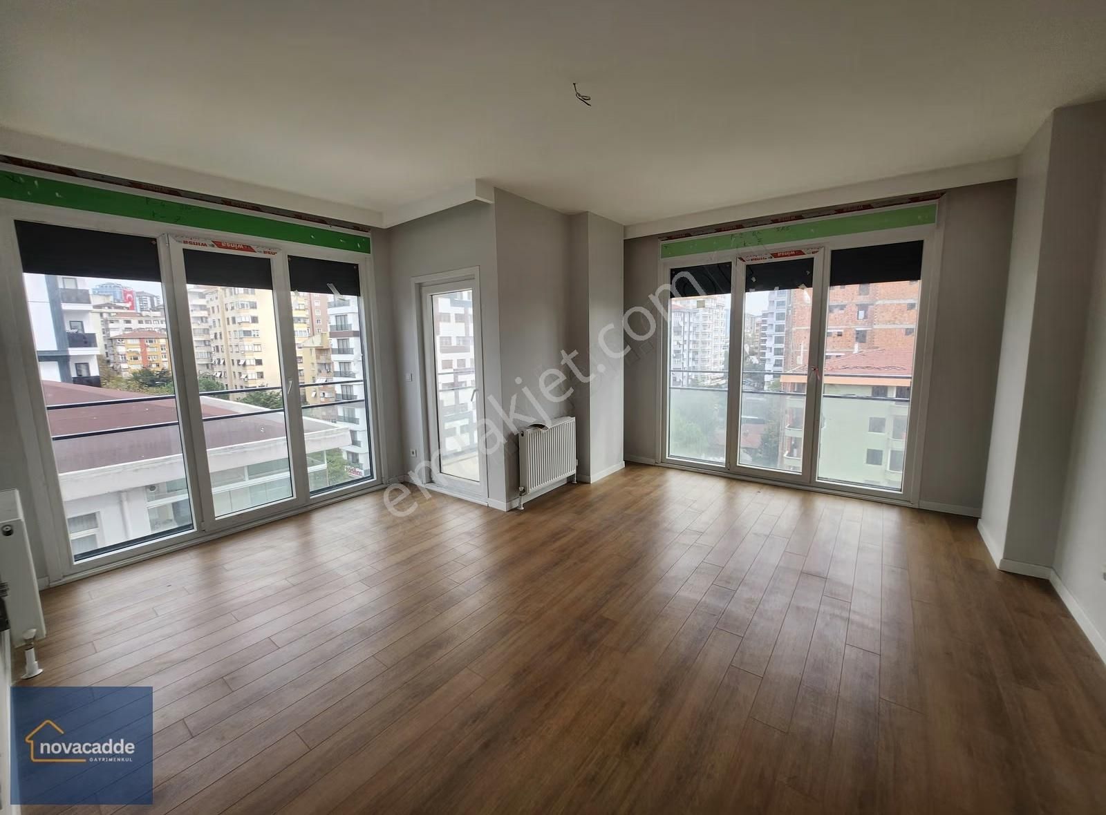 Şenesenevlerde Tapu Masrafsız 3+1 Balkonlu Sıfır Daire