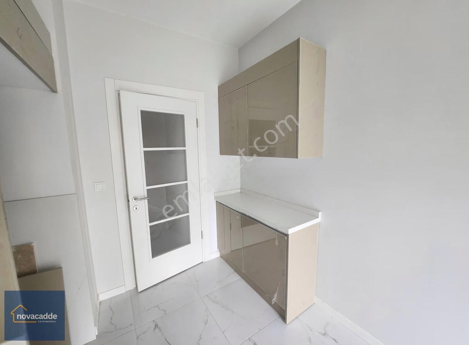 Şenesenevlerde Tapu Masrafsız 3+1 Balkonlu Sıfır Daire - Görsel 27