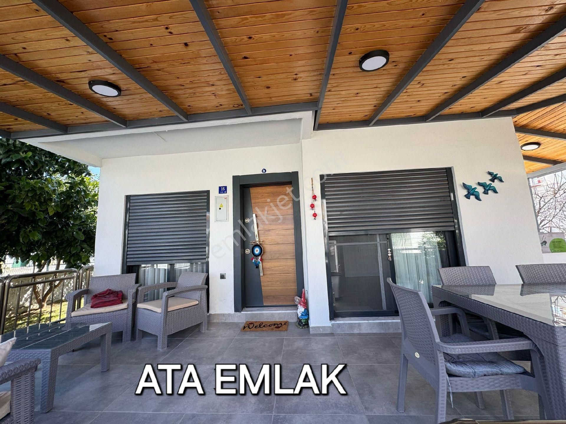 Kuşadasında Plaja Yakın Havuzlu Sitede 4+1 Tek Müstakil Bahçeli Villa - Görsel 33