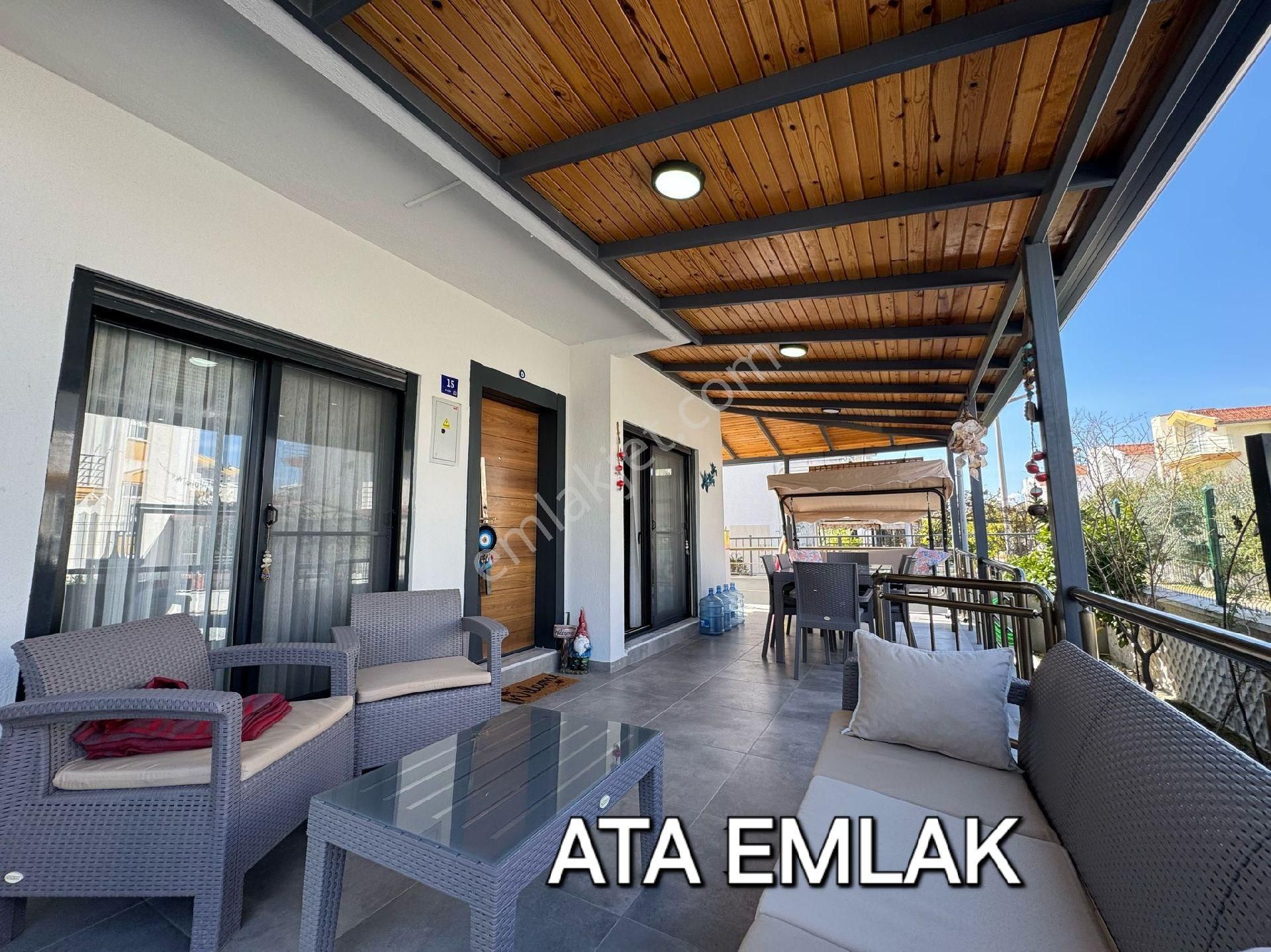 Kuşadasında Plaja Yakın Havuzlu Sitede 4+1 Tek Müstakil Bahçeli Villa - Görsel 31