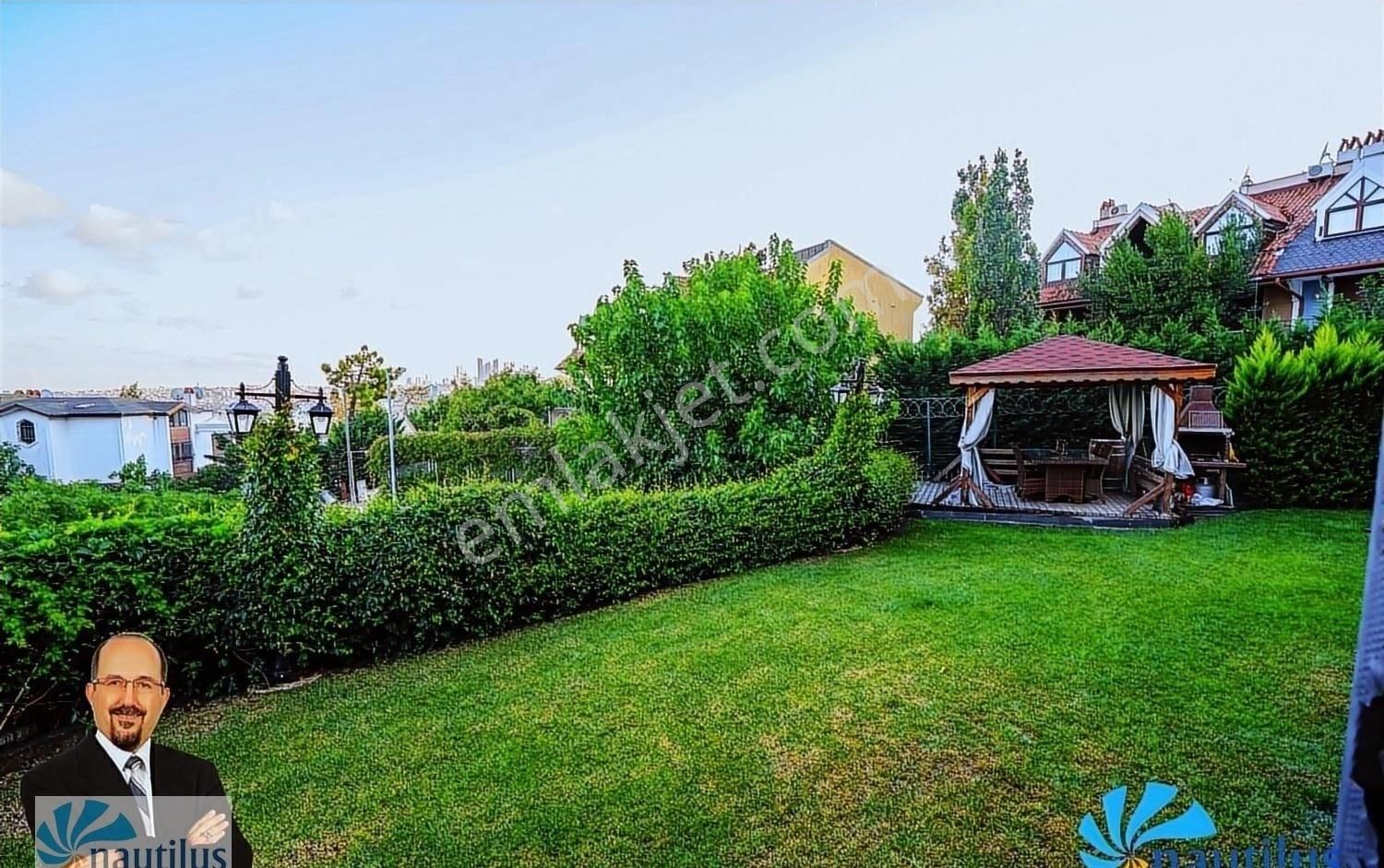 Bahçeşehir Merkez Manzaralı Tadilatlı Köşe 5+2 Satılık Villa - Görsel 27