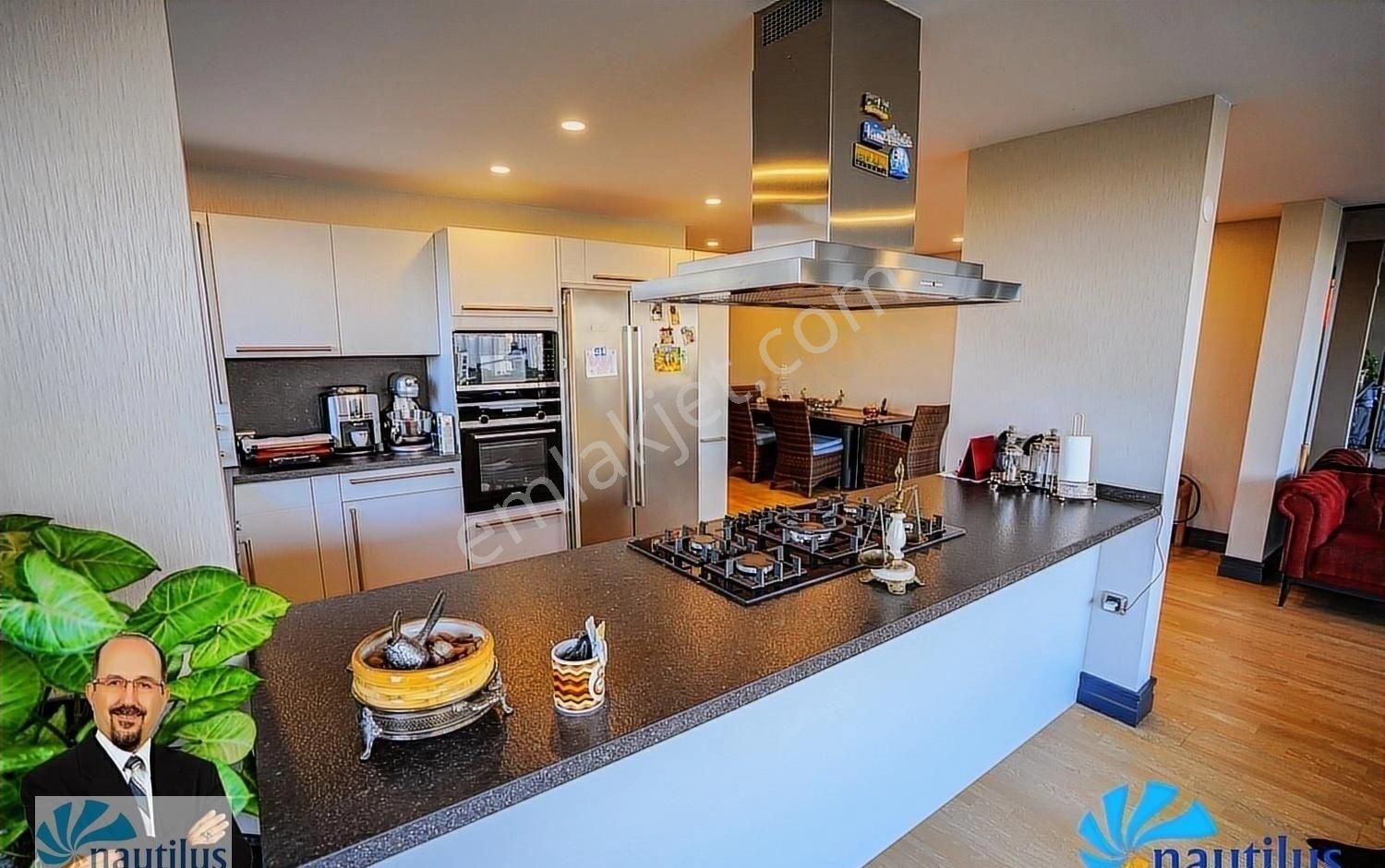 Bahçeşehir Merkez Manzaralı Tadilatlı Köşe 5+2 Satılık Villa - Görsel 8