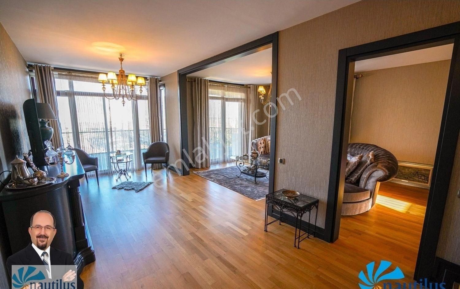 Bahçeşehir Merkez Manzaralı Tadilatlı Köşe 5+2 Satılık Villa - Görsel 11