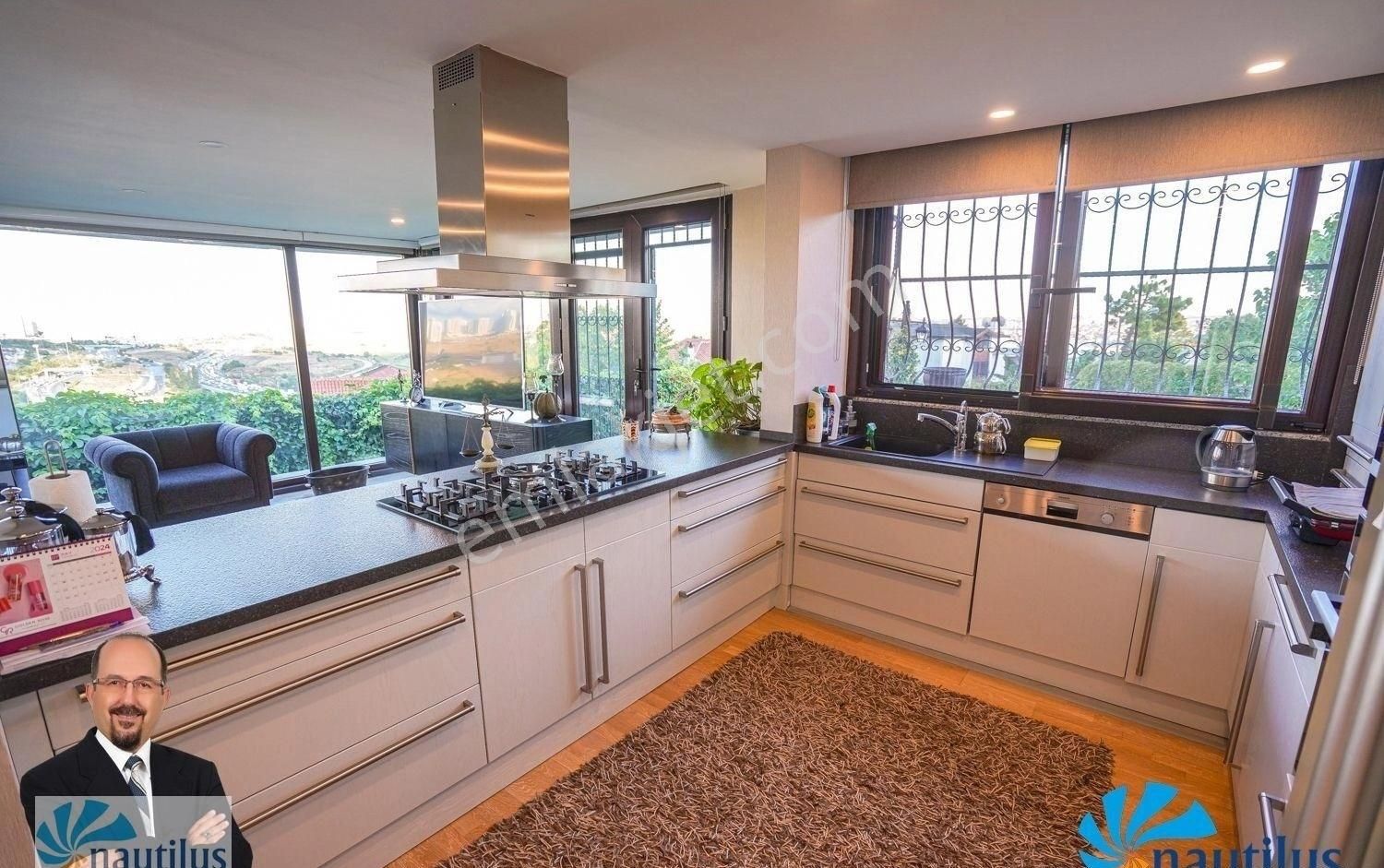 Bahçeşehir Merkez Manzaralı Tadilatlı Köşe 5+2 Satılık Villa - Görsel 23