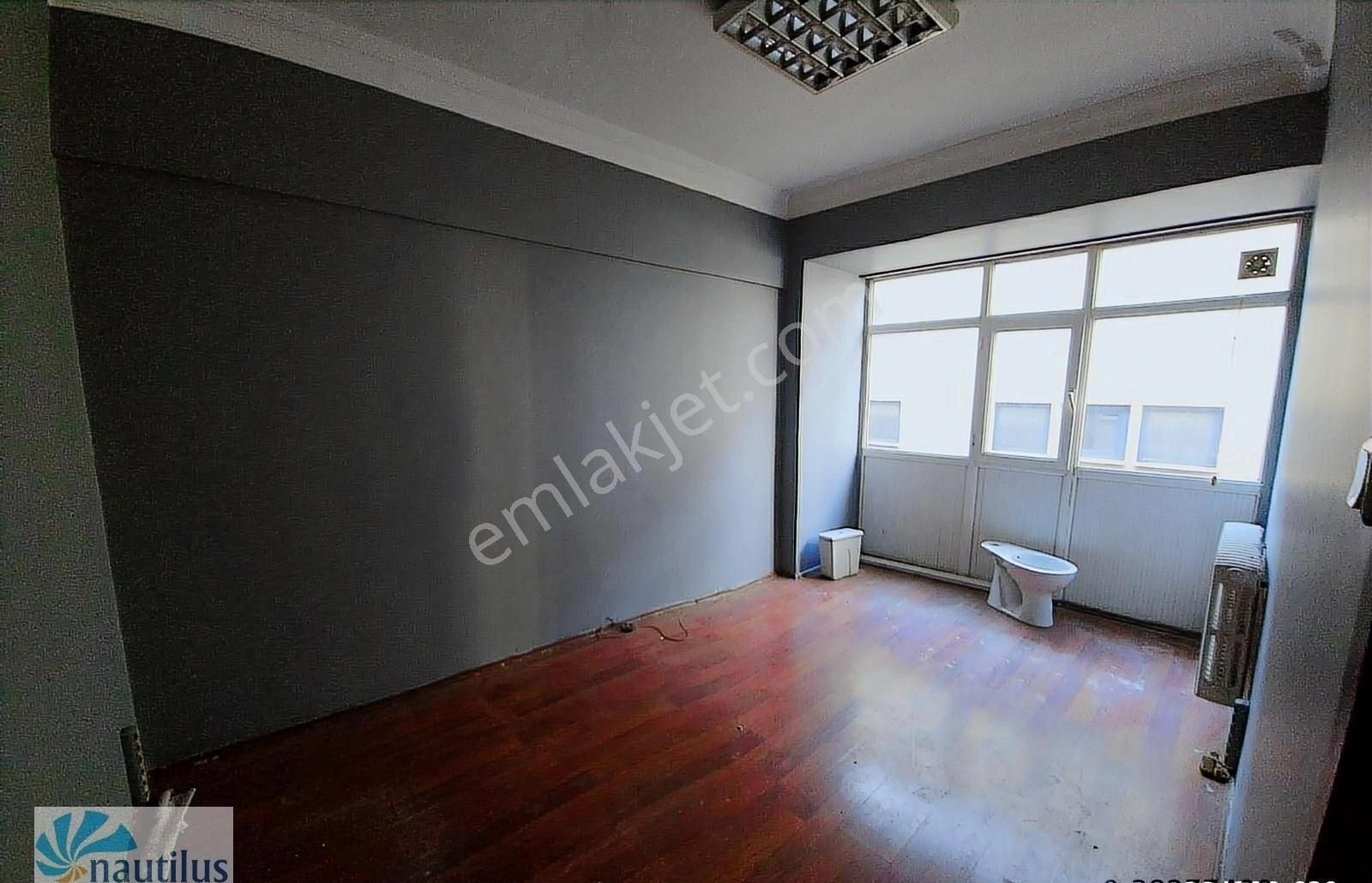 Kadıköy Rasimpaşa Cadde Üzeri İşyerine Uygun Kiralık Daire - Görsel 6