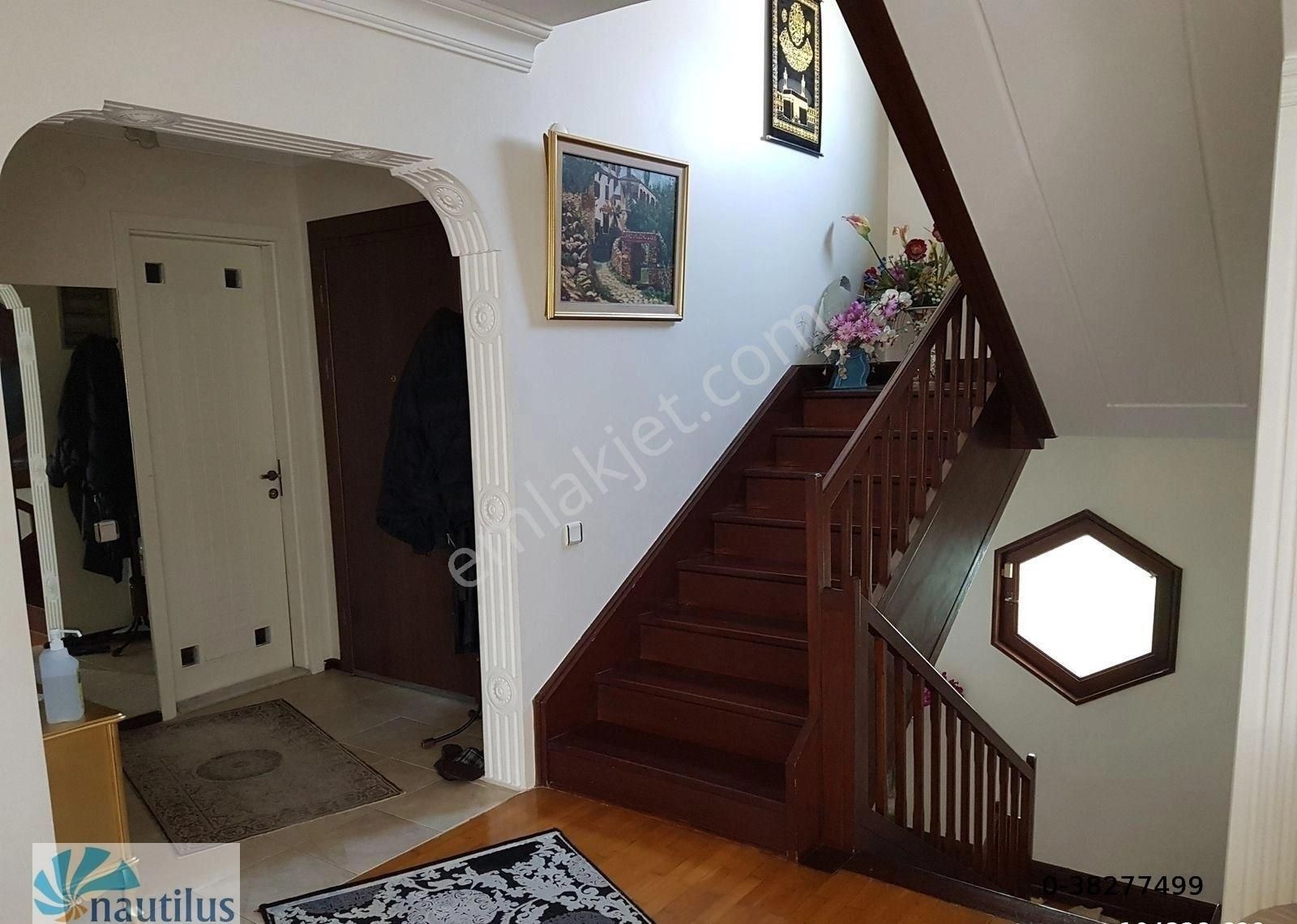 Bahçeşehir Badem Villa Tadilatlı 4+2 Satılık - Görsel 16