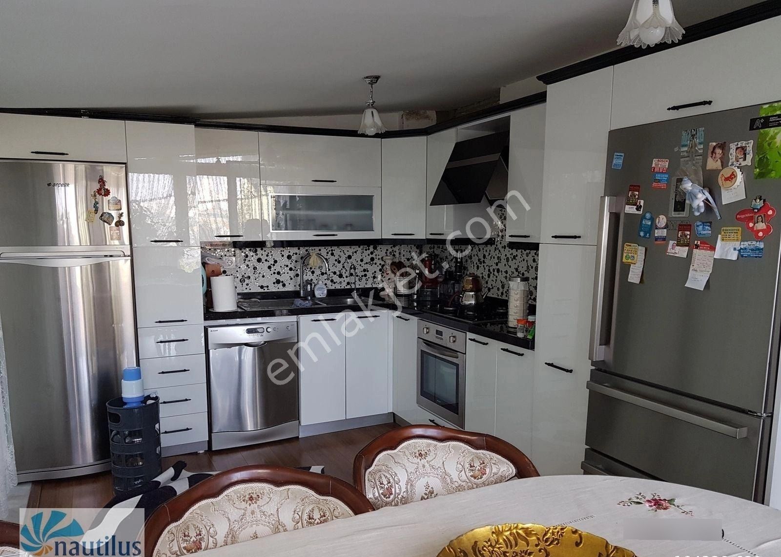 Bahçeşehir Badem Villa Tadilatlı 4+2 Satılık - Görsel 14