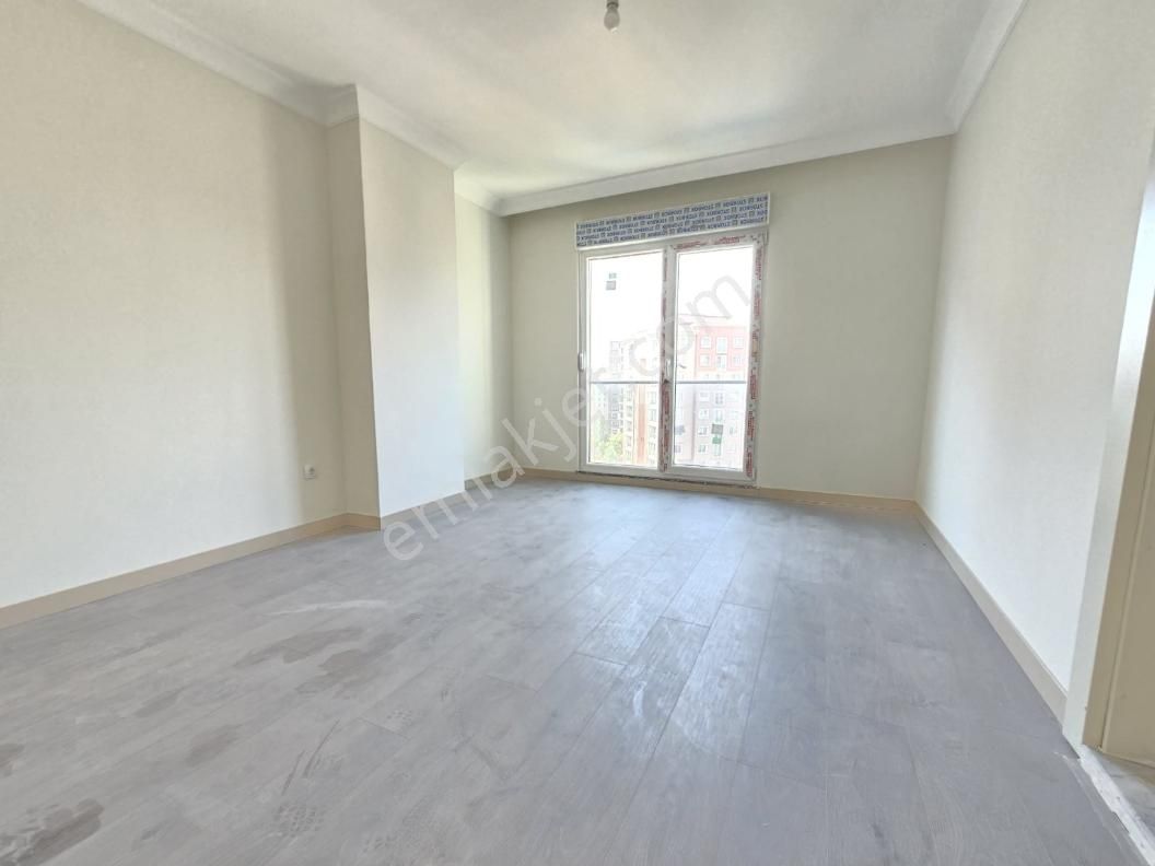 Bostancıda Metroya Yakın, Deniz Manzaralı Sıfır 3+1 Lüks Daire - Görsel 13