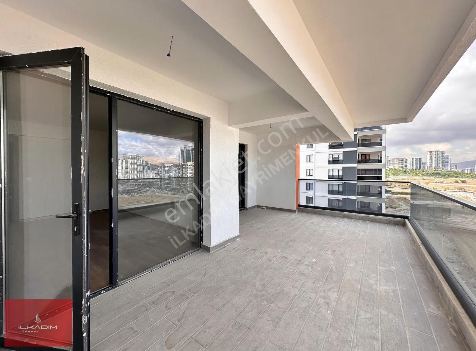 Ovacıkta Oturuma Hazır İskanlı Binada 4+1 Site Dairesi - Görsel 3