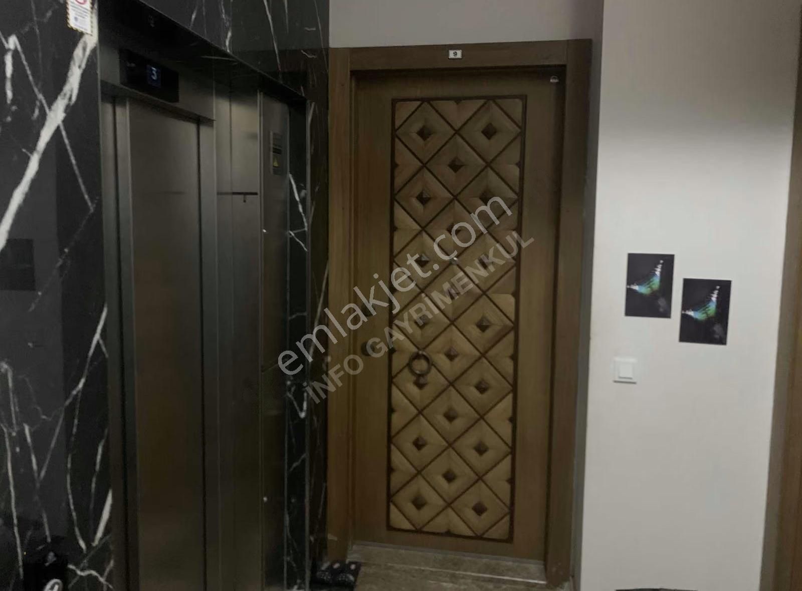 Yüksek Tavanlı Orman Manzaralı Otoparklı Kiralık - Görsel 34