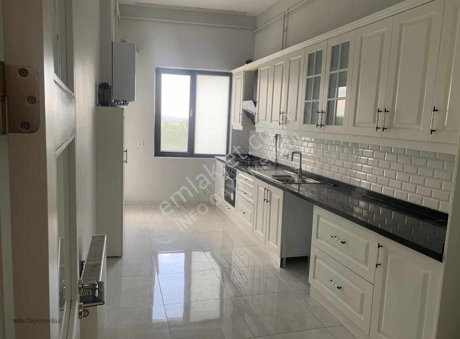 Yüksek Tavanlı Orman Manzaralı Otoparklı Kiralık - Görsel 30