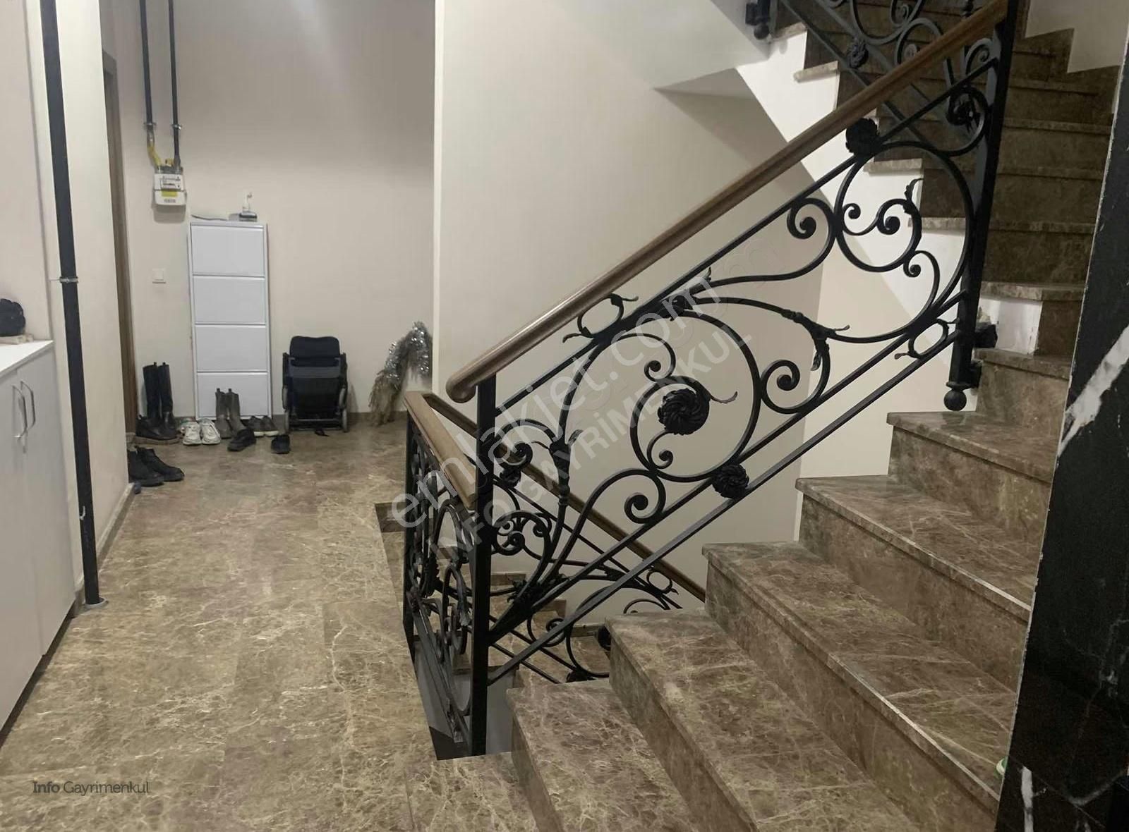 Yüksek Tavanlı Orman Manzaralı Otoparklı Kiralık - Görsel 21
