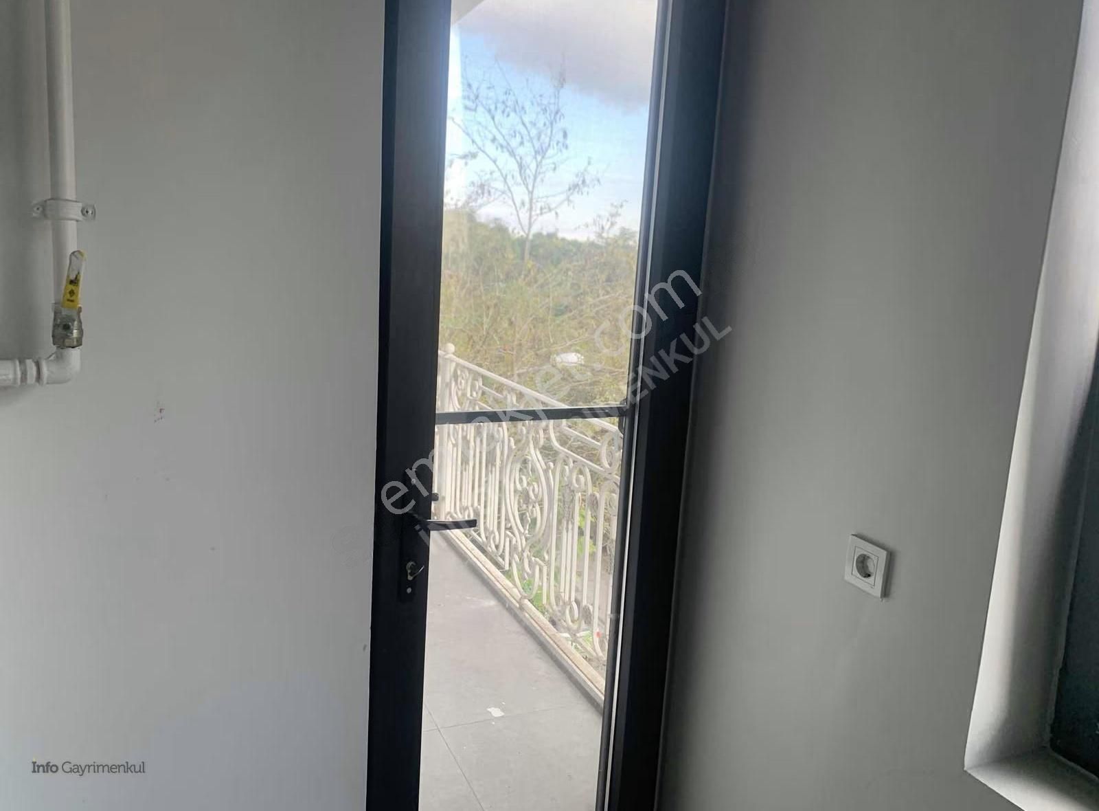 Yüksek Tavanlı Orman Manzaralı Otoparklı Kiralık - Görsel 18