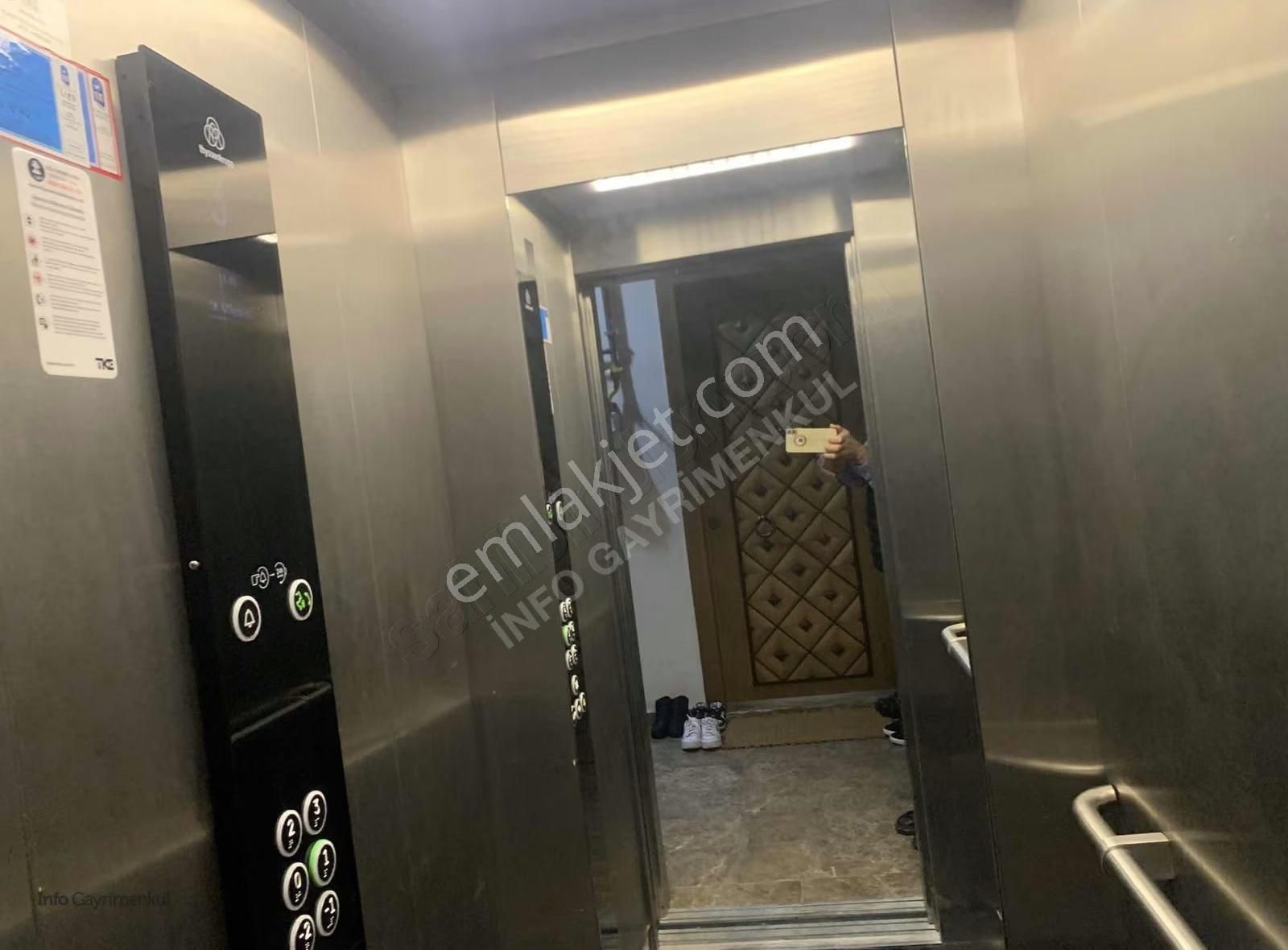 Yüksek Tavanlı Orman Manzaralı Otoparklı Kiralık - Görsel 11