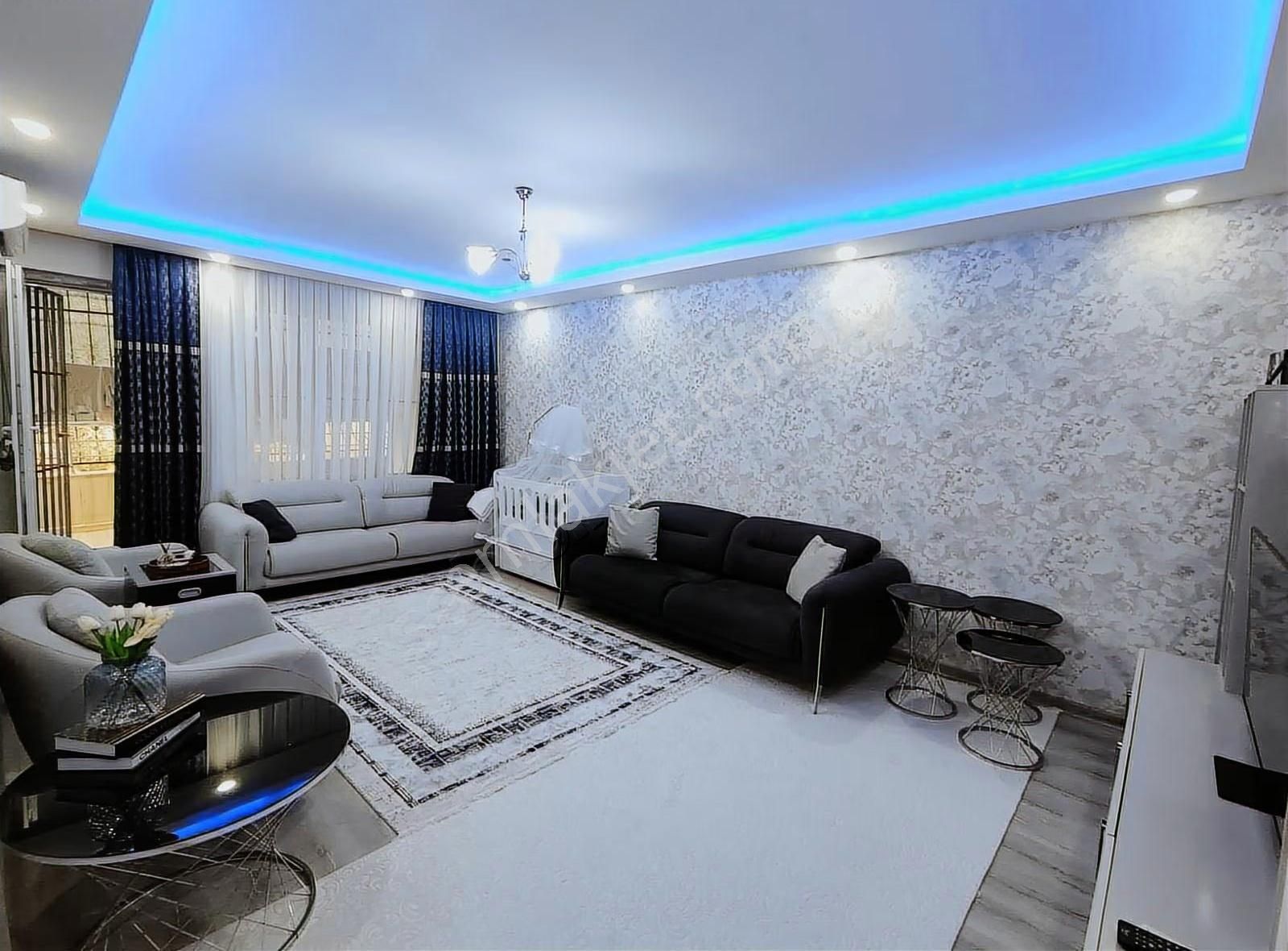 Cadde 17 Emlaktan 2+1 Doğukent 17 De Giriş Daire - Görsel 21