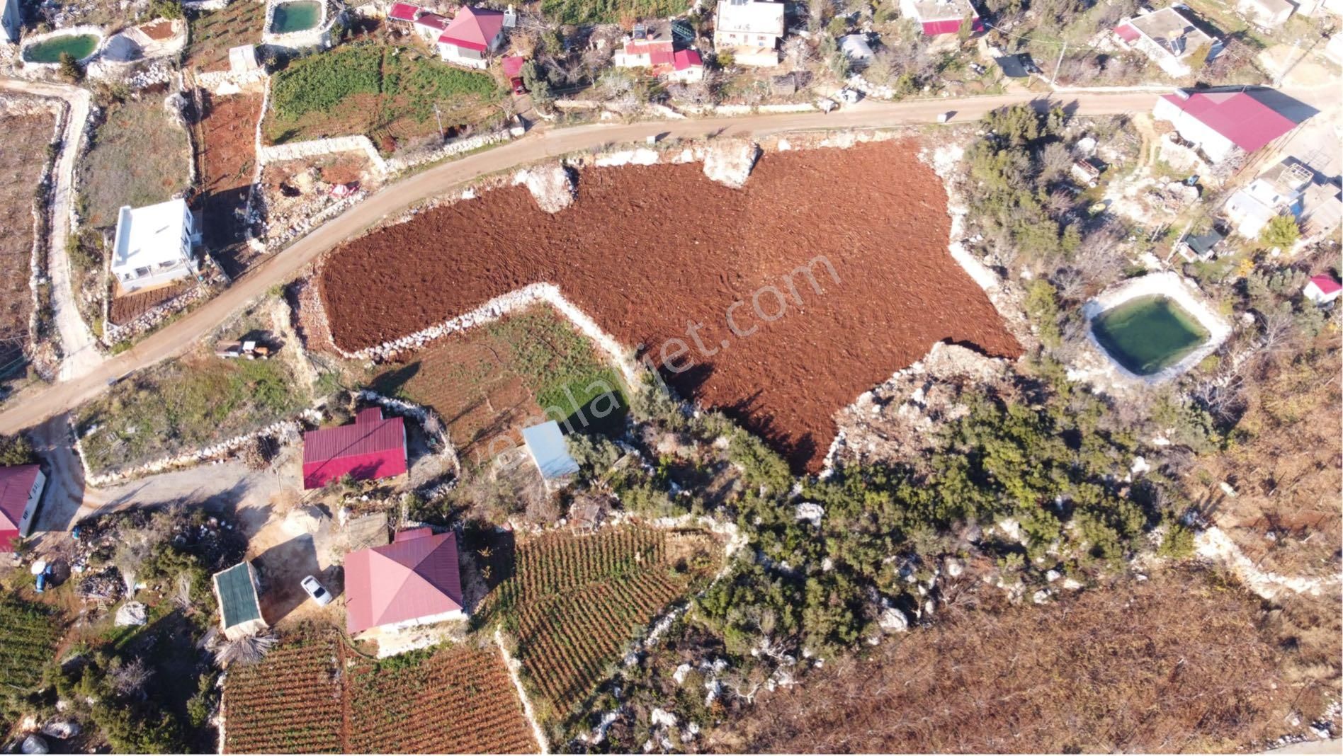Sahibinden Yeniyurt Köy Merkezinde Ev Yeri Yaylalık