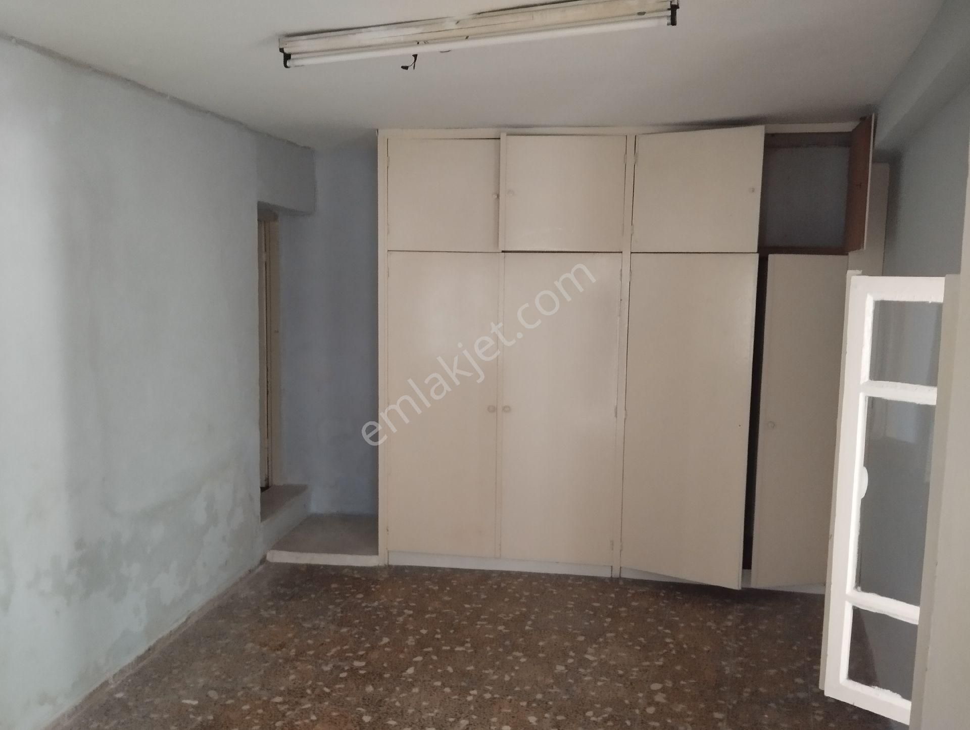 Aydın Söke Yenicami Mah Giriş Kat Müstakil 2+1 Satılık Ev - Görsel 5