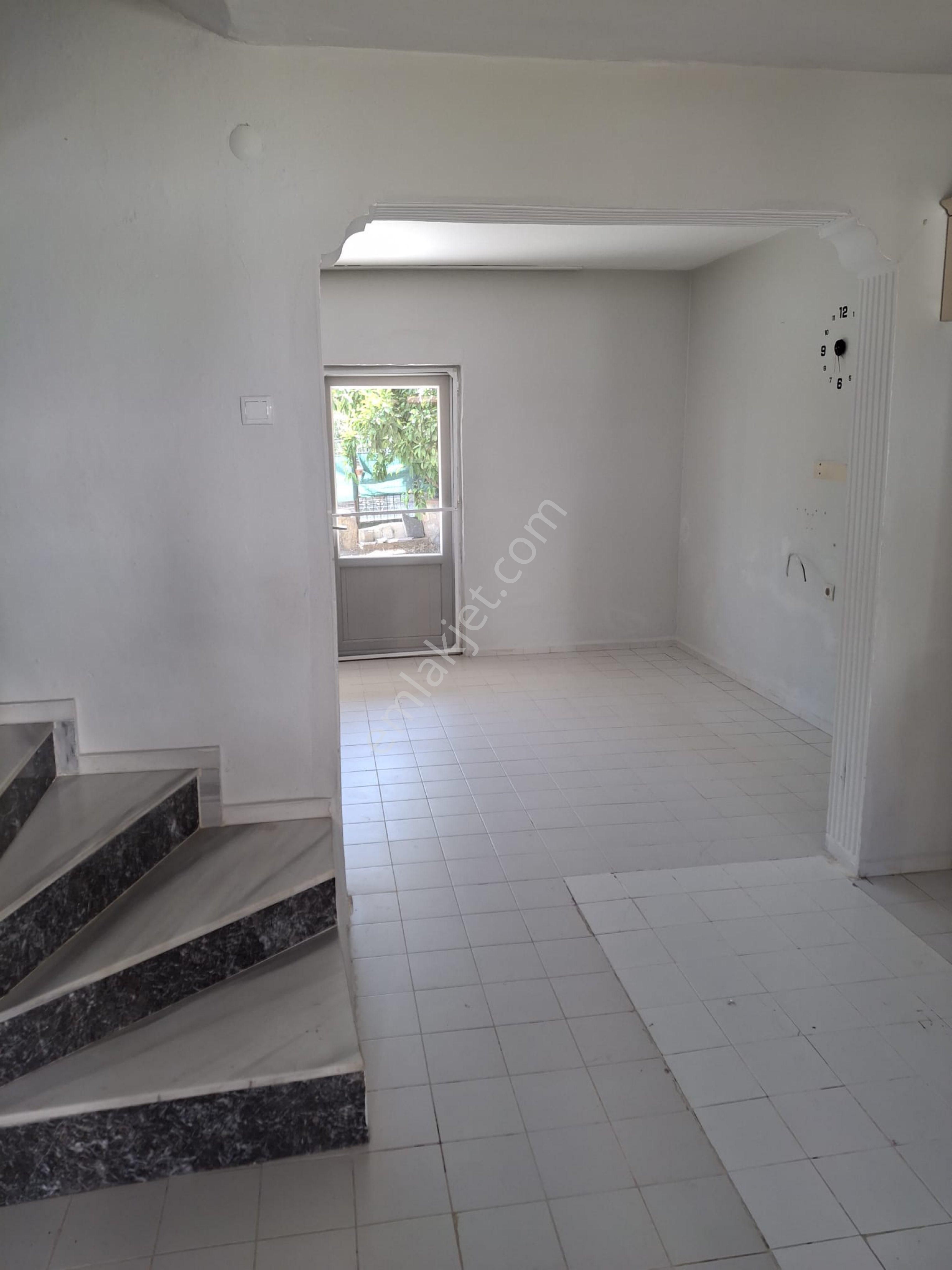 Güre Ssk'da Site İçinde Satılık Yazlık Villa - Görsel 12