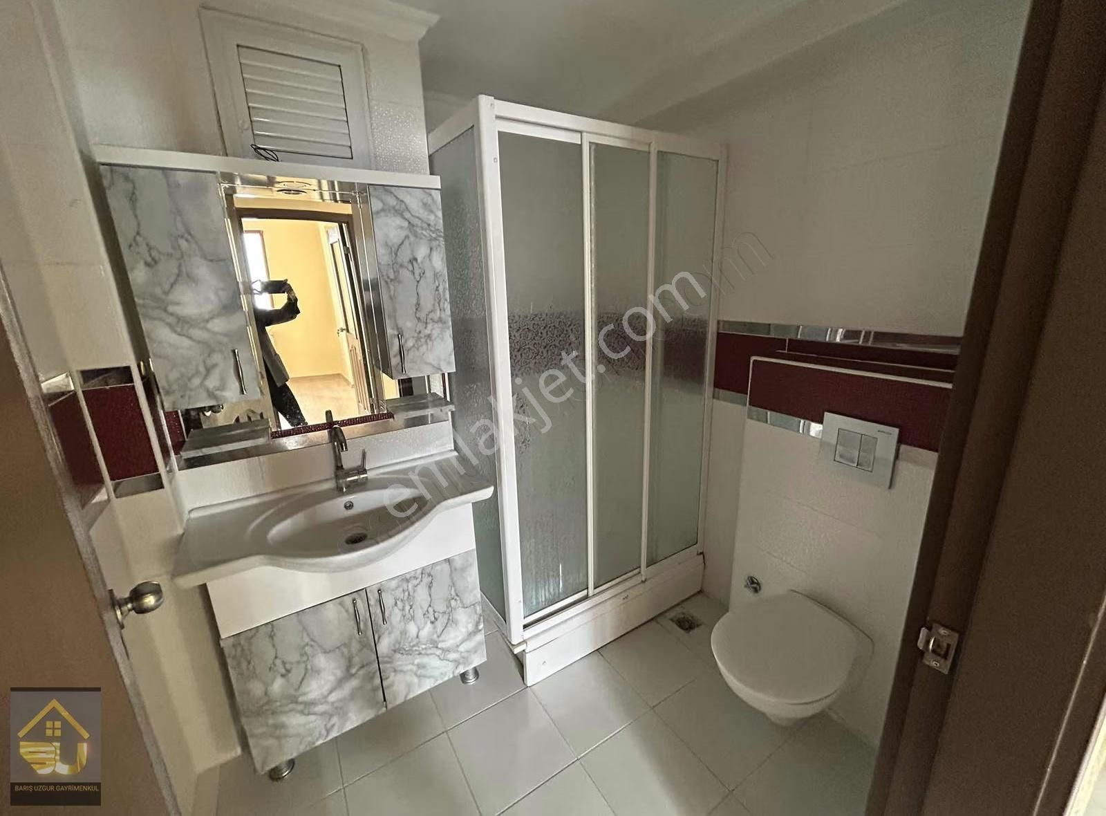 Yeni Bayındır Cadde Üzerinde 1.kat 3+1 Masrafsız Kiralık Daire - Görsel 2