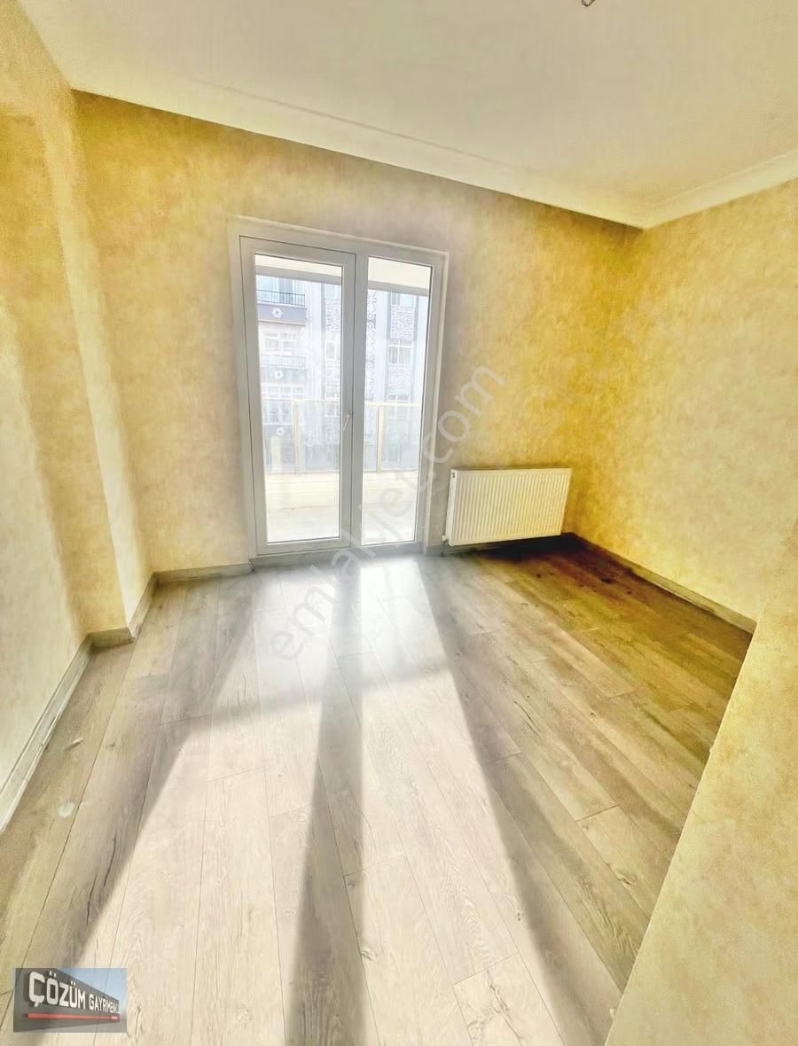 Çözüm'den Ana Caddeye Çok Yakın 3+1 Orta Kat Ön Cephe Çift Banyo - Görsel 2