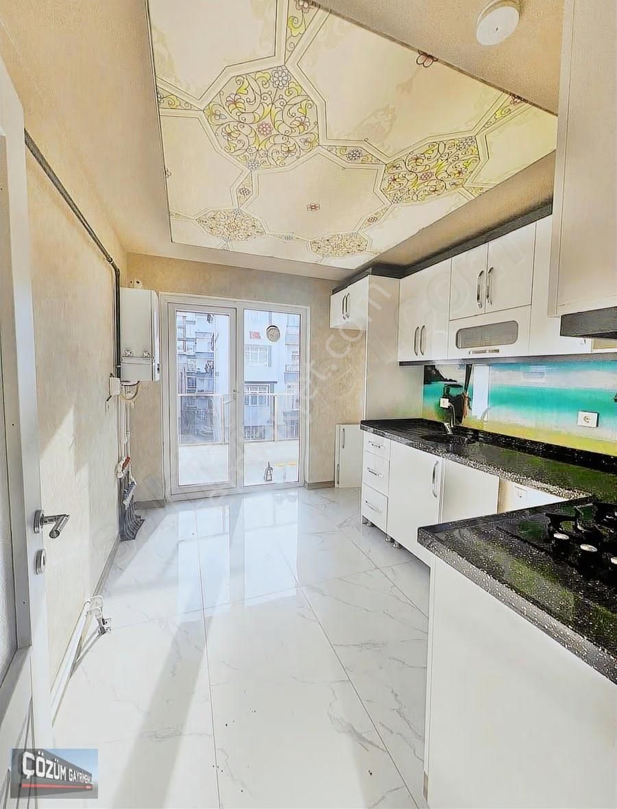 Çözüm'den Ana Caddeye Çok Yakın 3+1 Orta Kat Ön Cephe Çift Banyo - Görsel 10