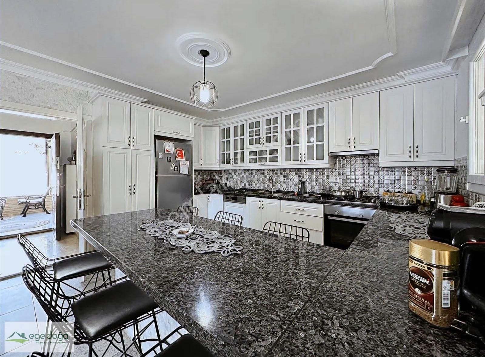 Kuşadası Karaova 1 Dönüm İçinde Özel Havuzlu Özel Mülk - Görsel 3