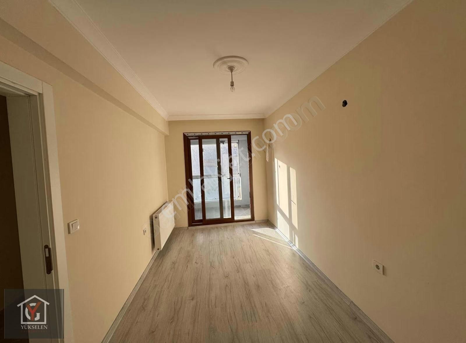 Yükselen Gayrimenkulden Yedieylülde Site İçi Ara Kat 3+1 Daire - Görsel 8