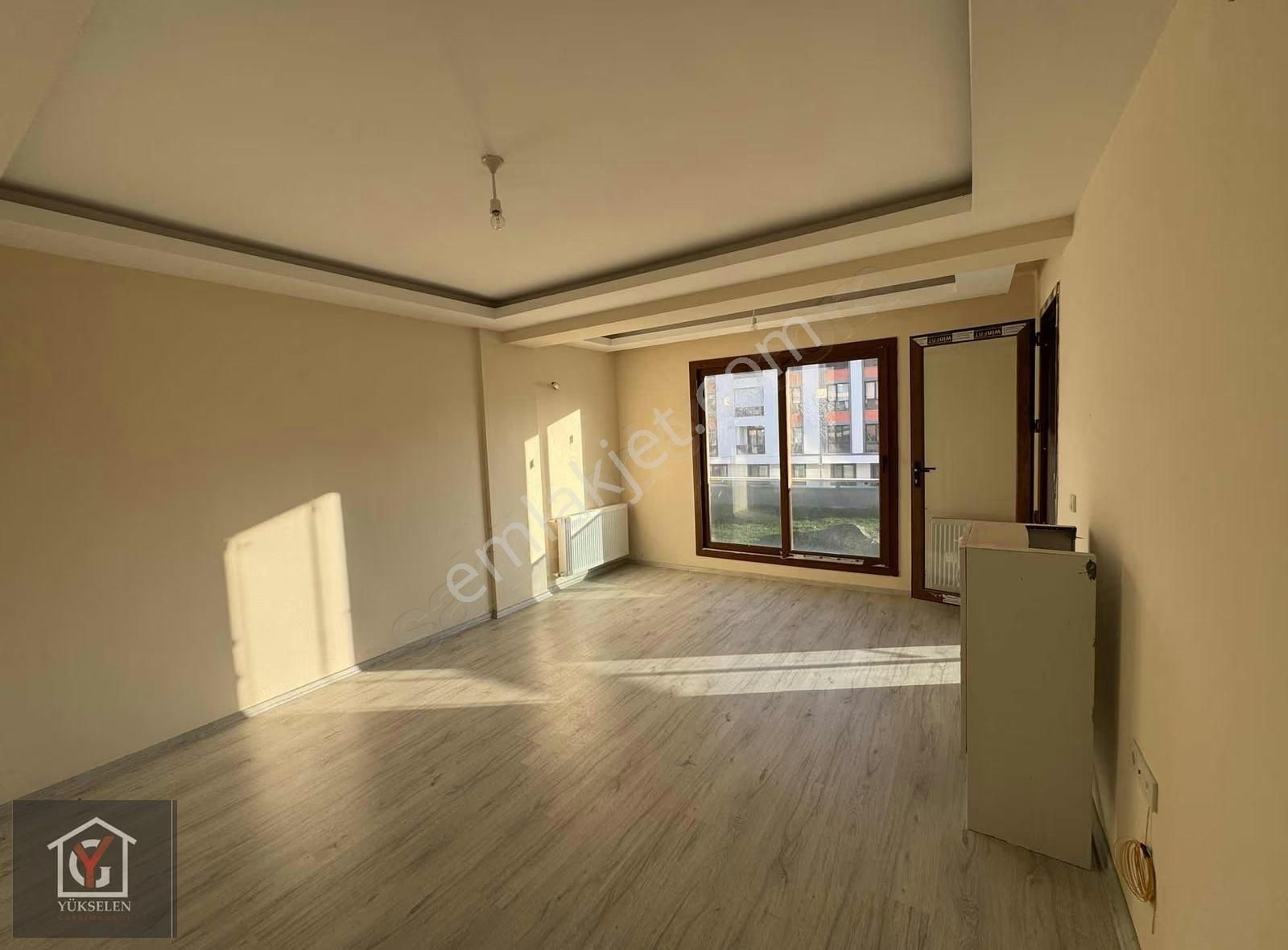 Yükselen Gayrimenkulden Yedieylülde Site İçi Ara Kat 3+1 Daire - Görsel 5