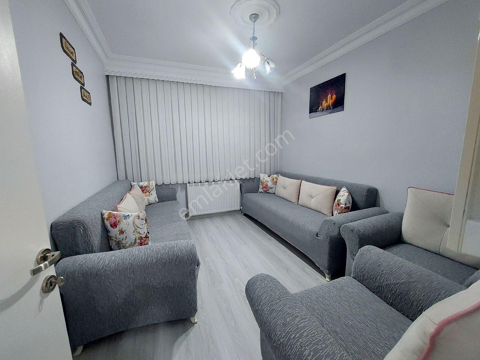 Gaziosmanpaşa Küçükköy Yeni Mah Acil Satılık 3.kat 2+1 100 M2 - Görsel 8