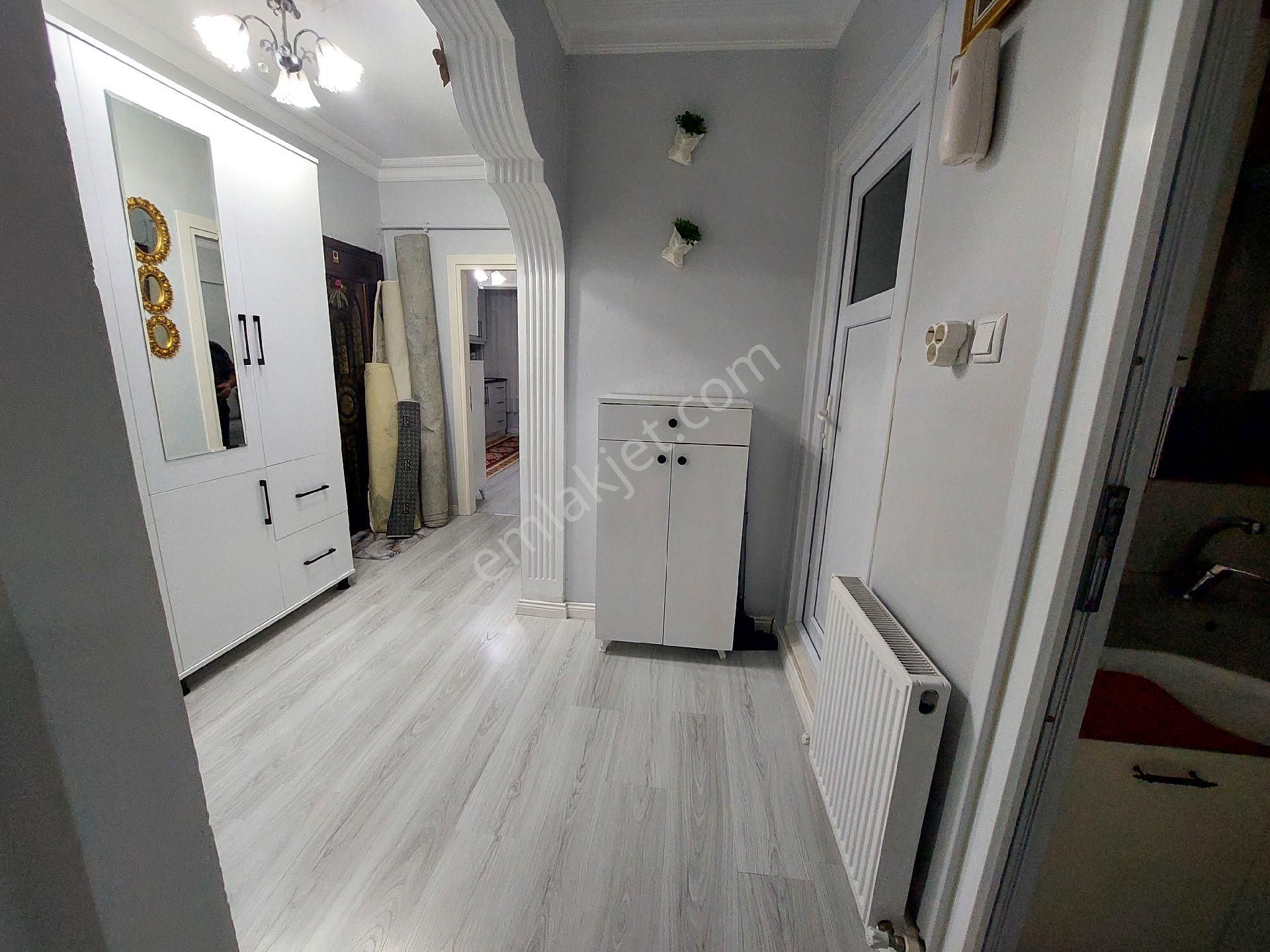 Gaziosmanpaşa Küçükköy Yeni Mah Acil Satılık 3.kat 2+1 100 M2 - Görsel 15