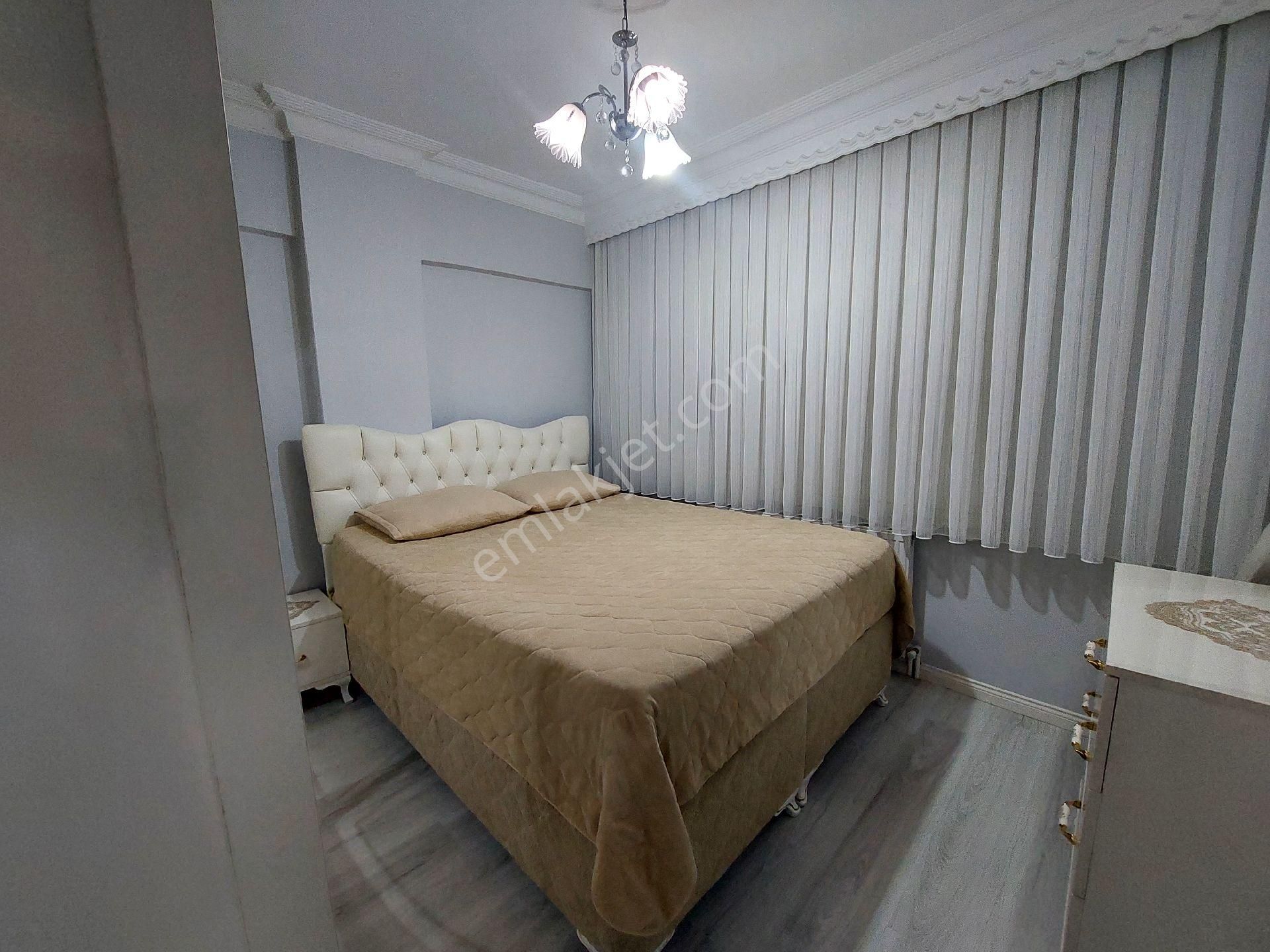 Gaziosmanpaşa Küçükköy Yeni Mah Acil Satılık 3.kat 2+1 100 M2 - Görsel 4