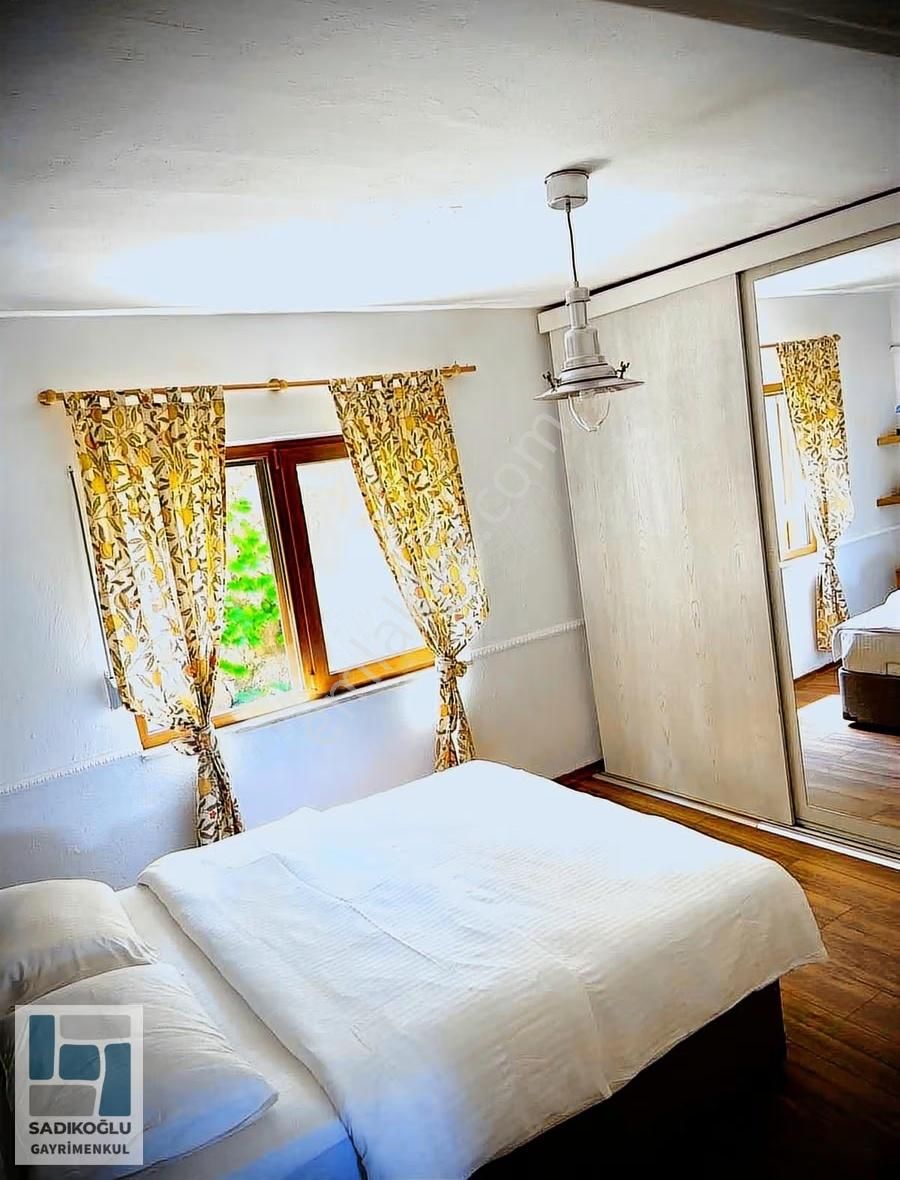 Selimiye Merkezde Deniz Manzaralı, Eşyalı 2+1 Müstakil Ev - Görsel 9