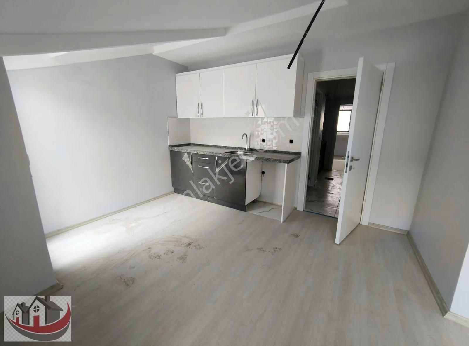 Güneyden Metroya 10 Dakika Yürüme 2+2.140 M2 Sıfır Dubleks - Görsel 3