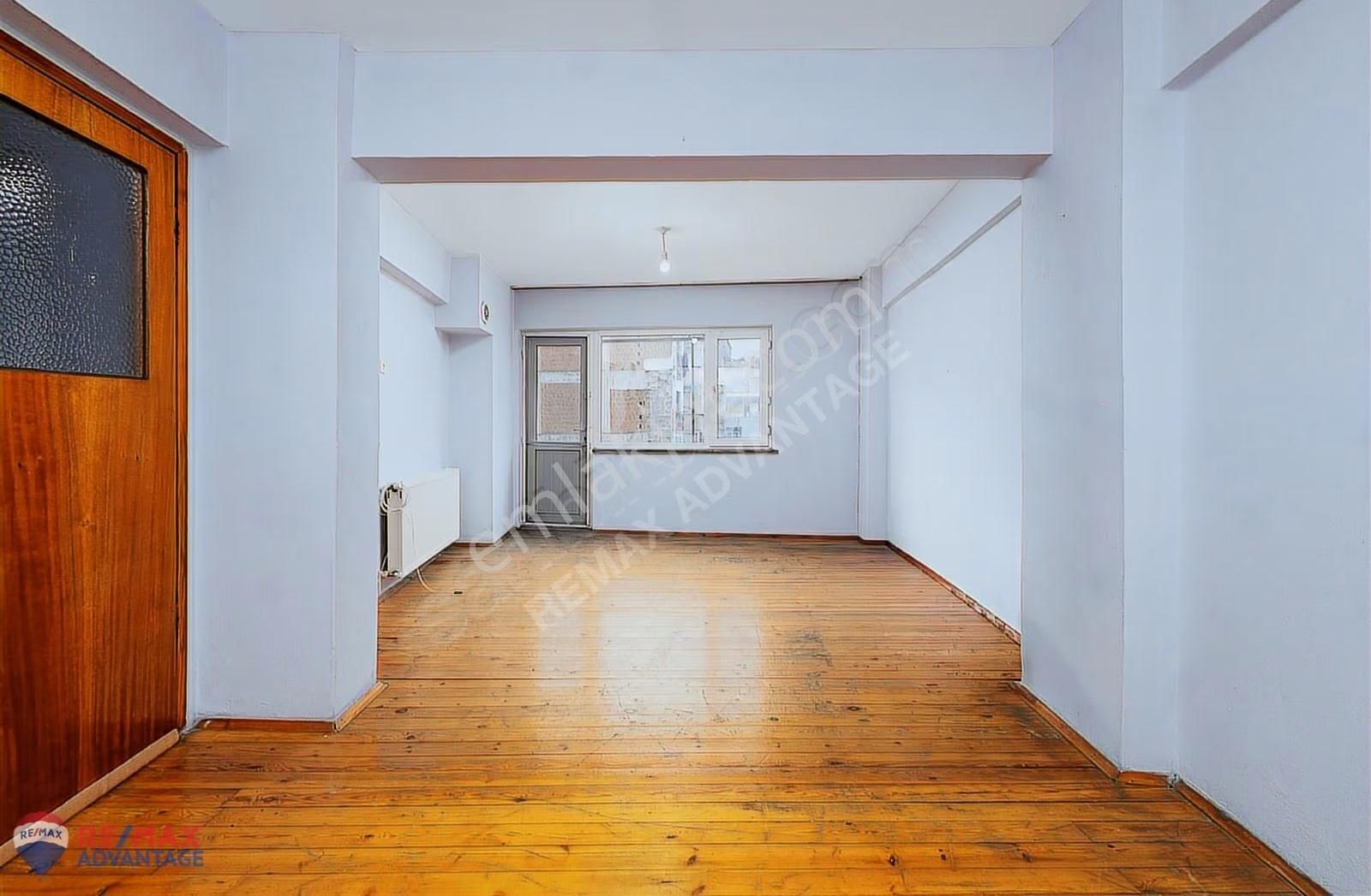 Remax Advantage'den Gazcılarda Yüksek Kredili Satılık 2+1 Daire