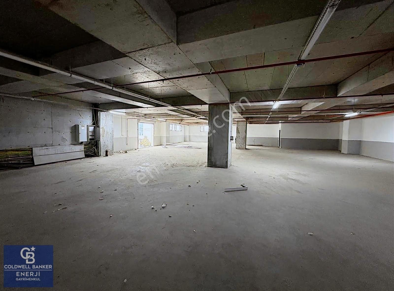 Hadımköy'de Kiralık 1250 M2 Depo & Fabrika Katı İmalata Uygun - Görsel 4