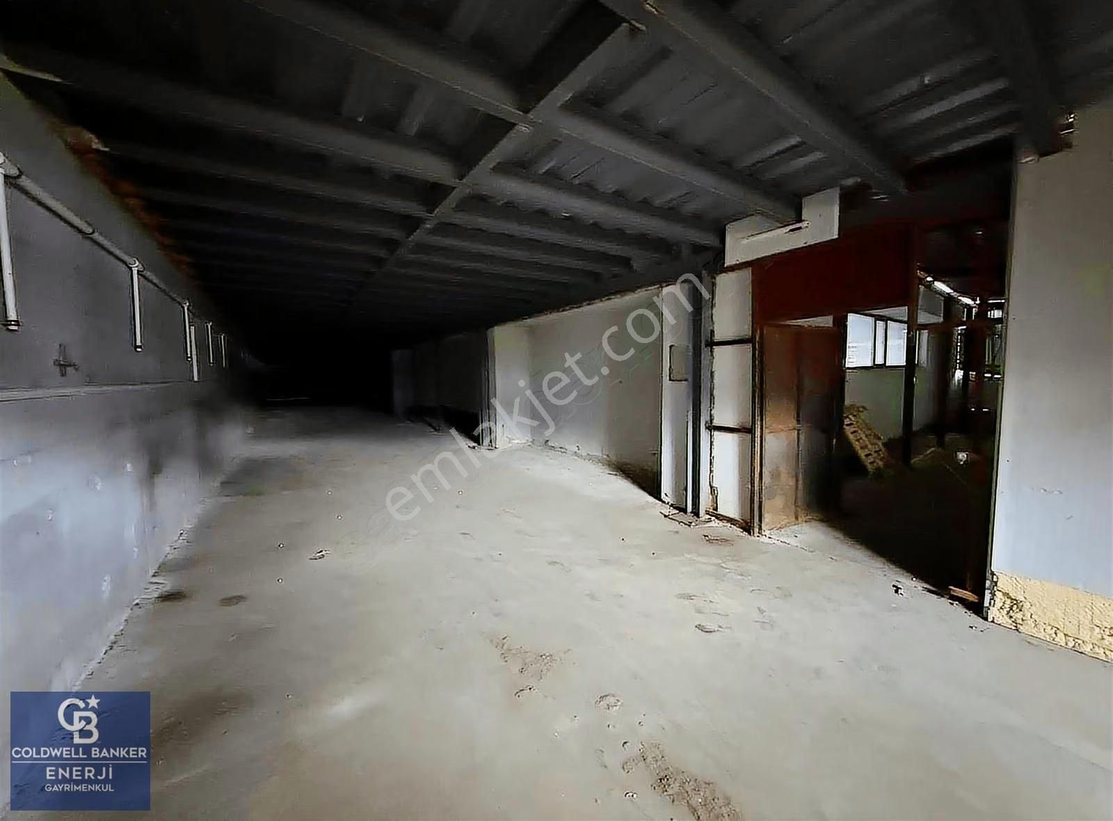 Hadımköy'de Kiralık 1250 M2 Depo & Fabrika Katı İmalata Uygun - Görsel 10