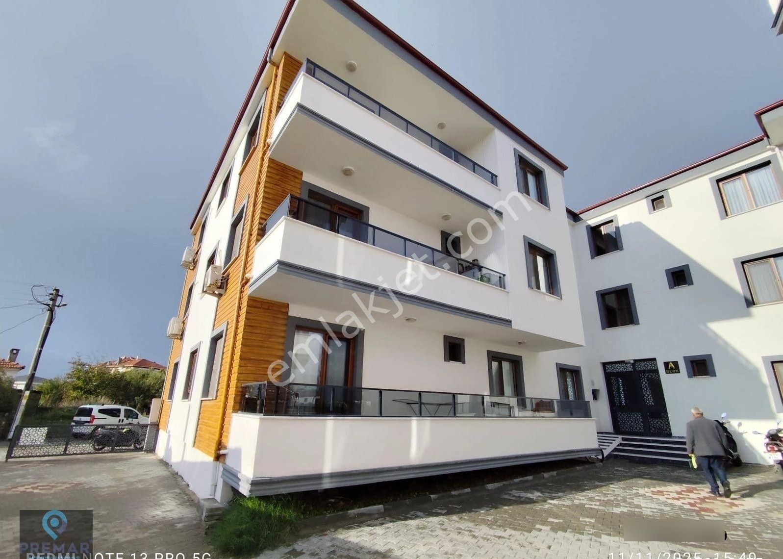 Ayvalık Altınovada 3 Katlı Binanın 1.katı: 3+1 Sıfır Lüks Daire - Görsel 14