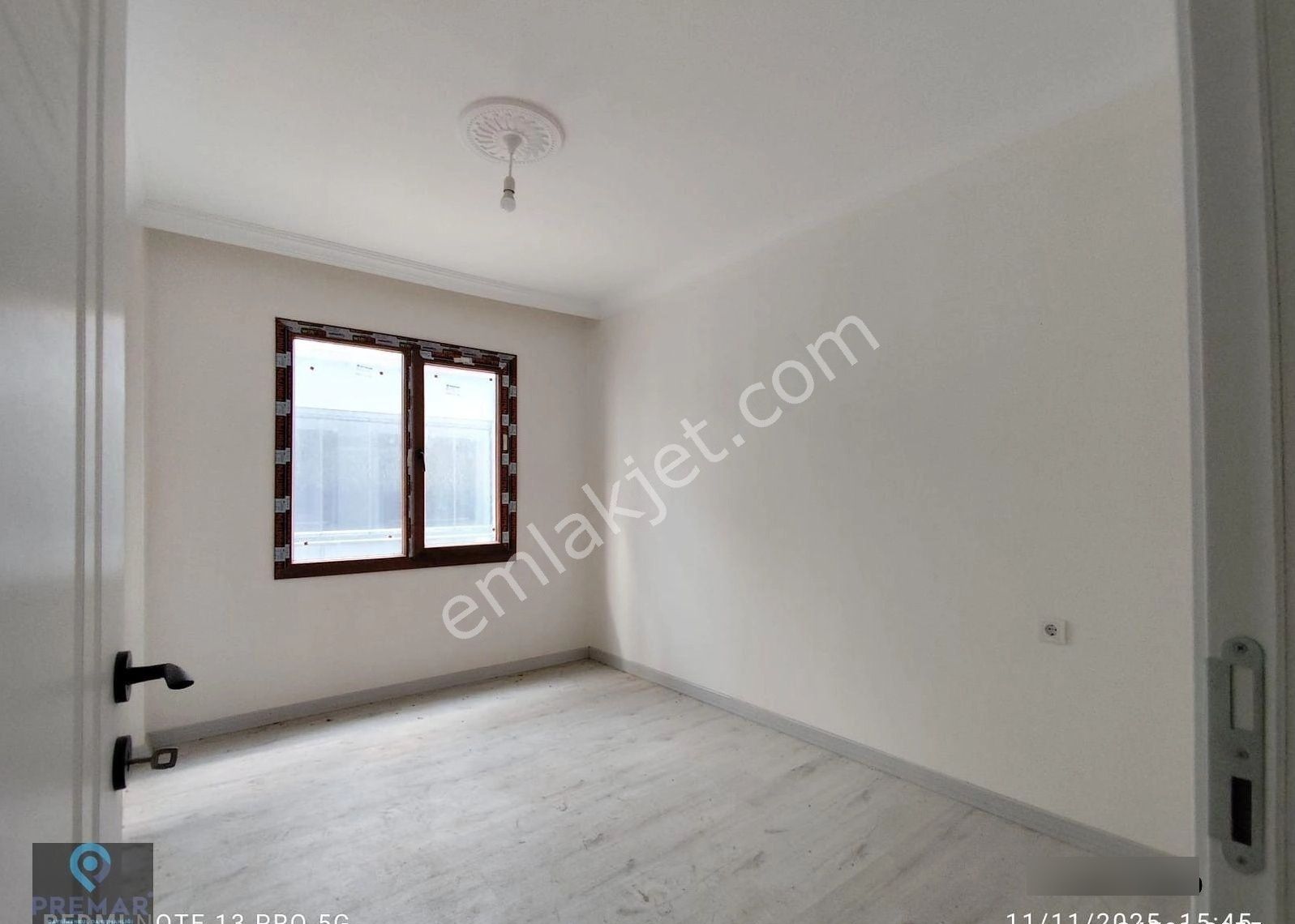 Ayvalık Altınovada 3 Katlı Binanın 1.katı: 3+1 Sıfır Lüks Daire - Görsel 13