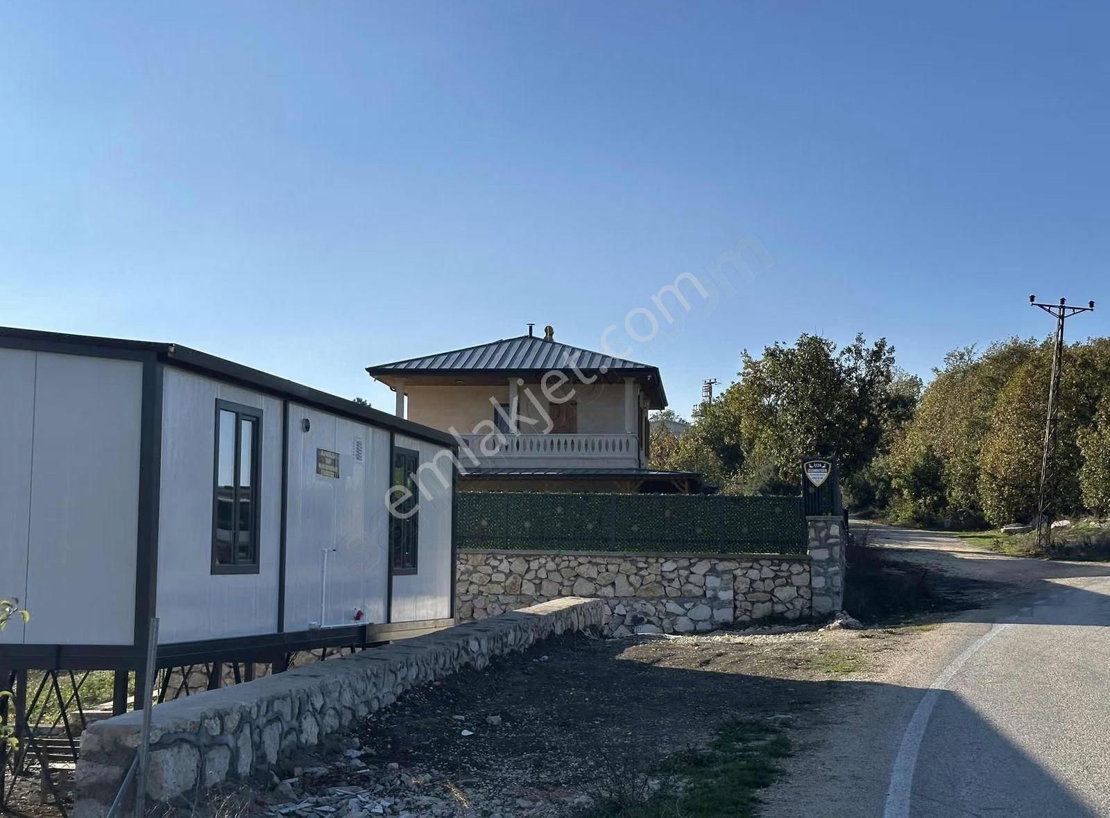 Özdemir Den Maksempınar Ana Asfalta Cephe Yerleşim İçinde - Görsel 3