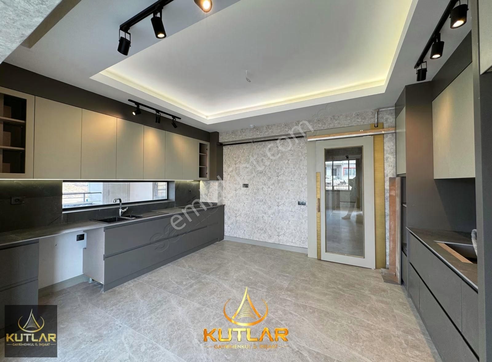 Kutlar'dan 15 Temmuz Mah Prime Mall Arkası Farklı Tasarım Aa Plu - Görsel 23