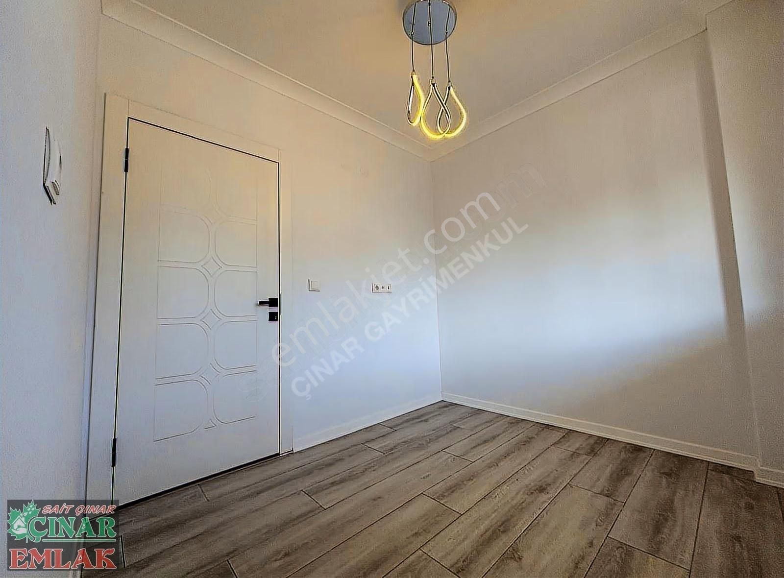 Çınar'dan Şık Tasarımıyla 2 Kilerli 3 Banyolu 3+1 Dublex Dairesi - Görsel 9