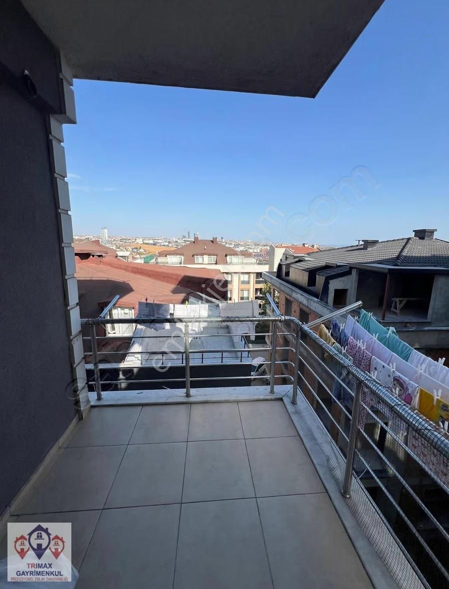 Yakuplu 126. Sokak'da Geniş 100 M2 Balkonlu Kapalı Mutfaklı - Görsel 4