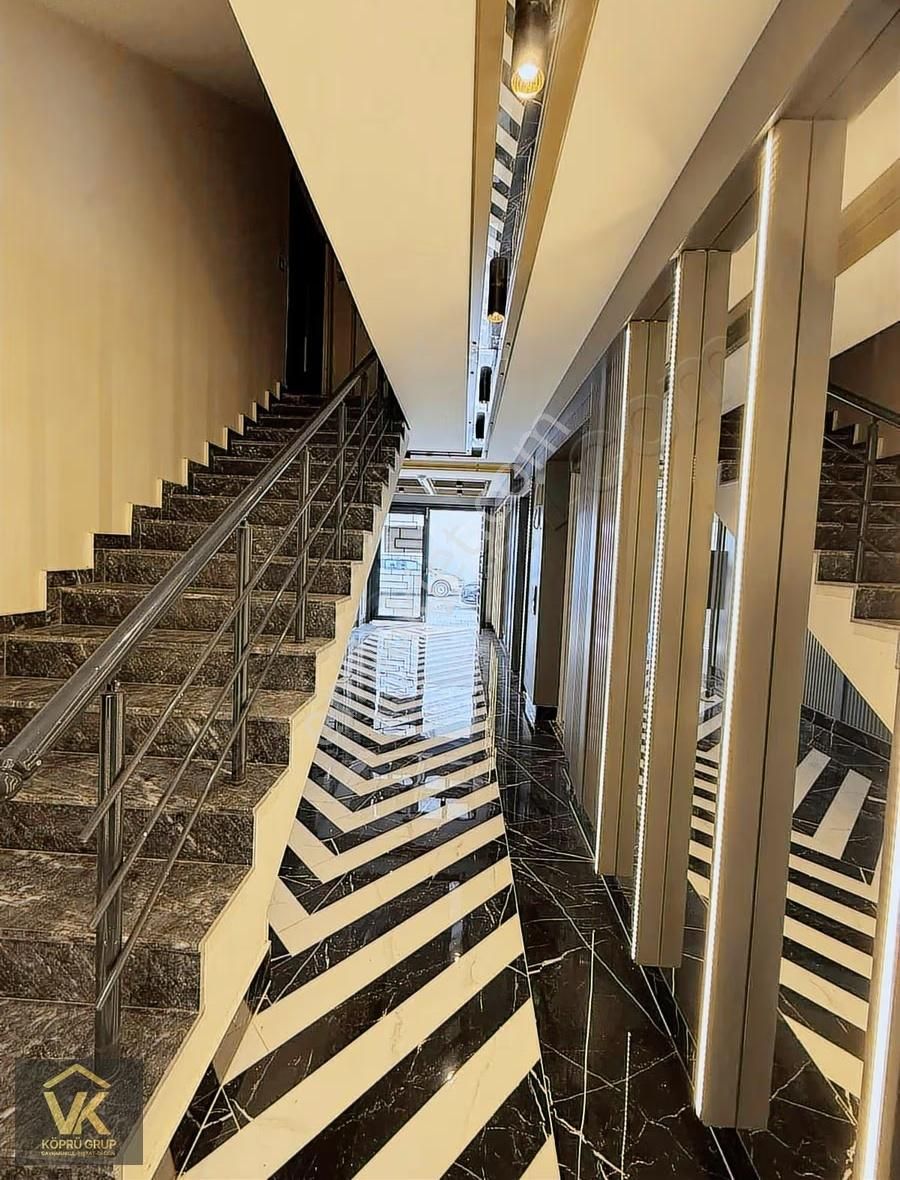 Köprü Gruptan Satılık Site İçinde Eşyalı Kombili Sıfır 1+1 Daire - Görsel 9