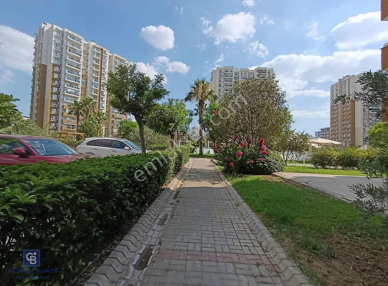 Mavişehir Emlak Konut Sitesi Büyük Tip 2+1 Satılık Daire