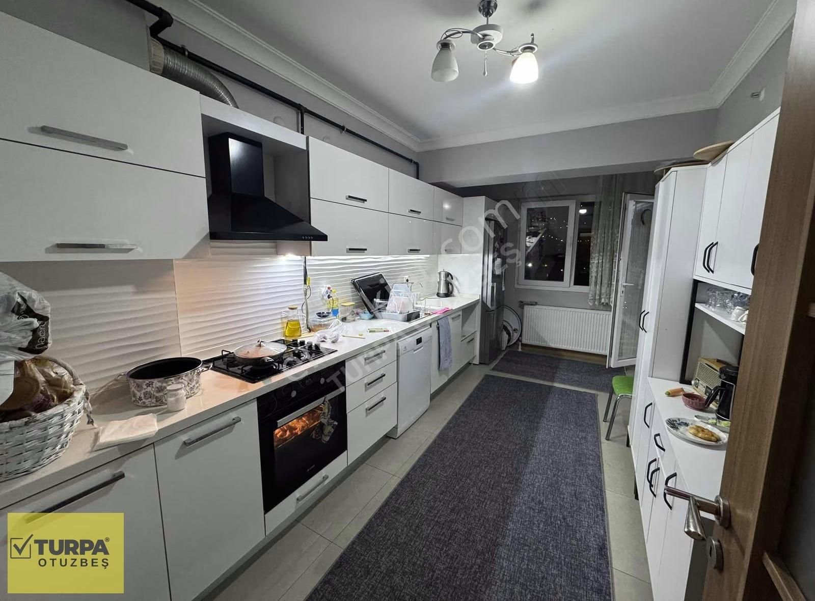 Turpa Otuzbeş'ten Bornova Prestij Konutları'nda Lüks 3+1 Daire - Görsel 5